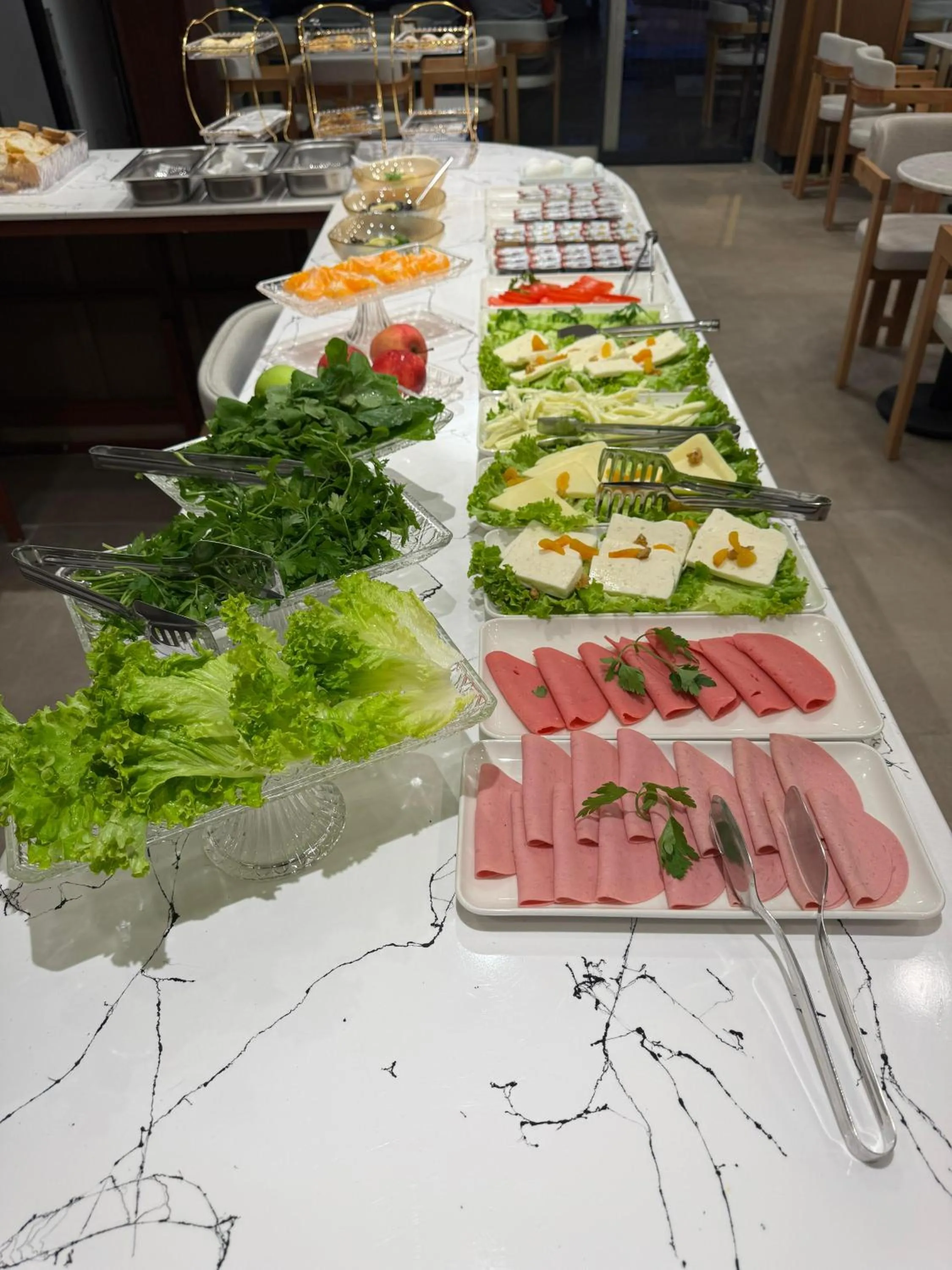 Restaurant/places to eat in Istanblu Hotel Ataşehir