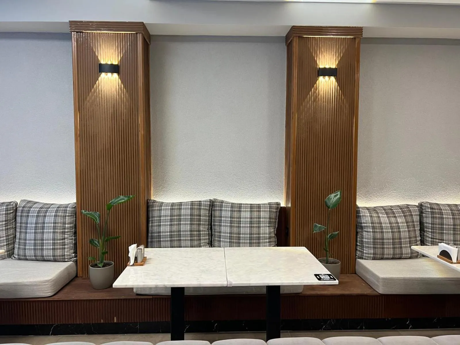 Restaurant/places to eat in Istanblu Hotel Ataşehir