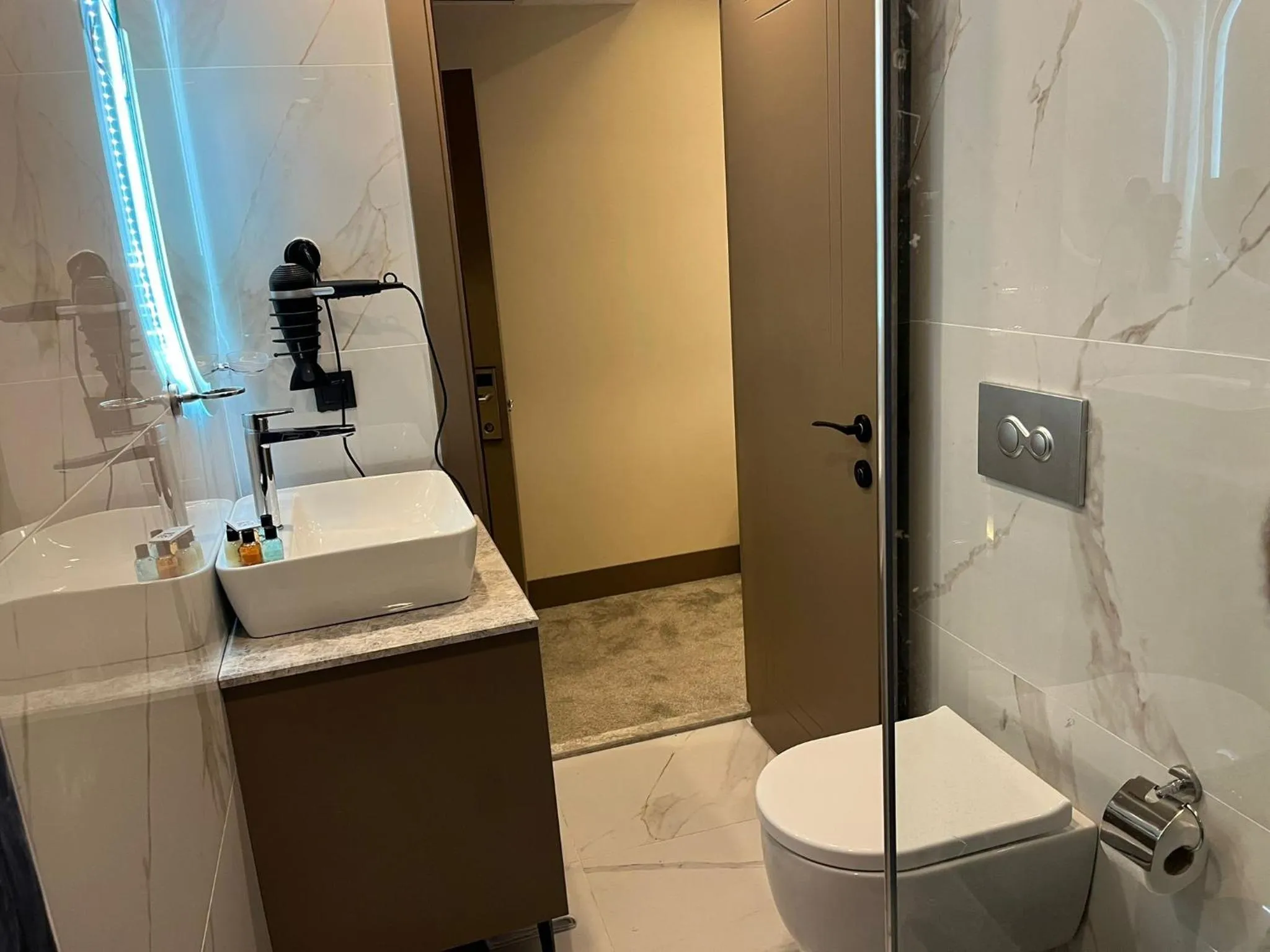 Bathroom in Istanblu Hotel Ataşehir