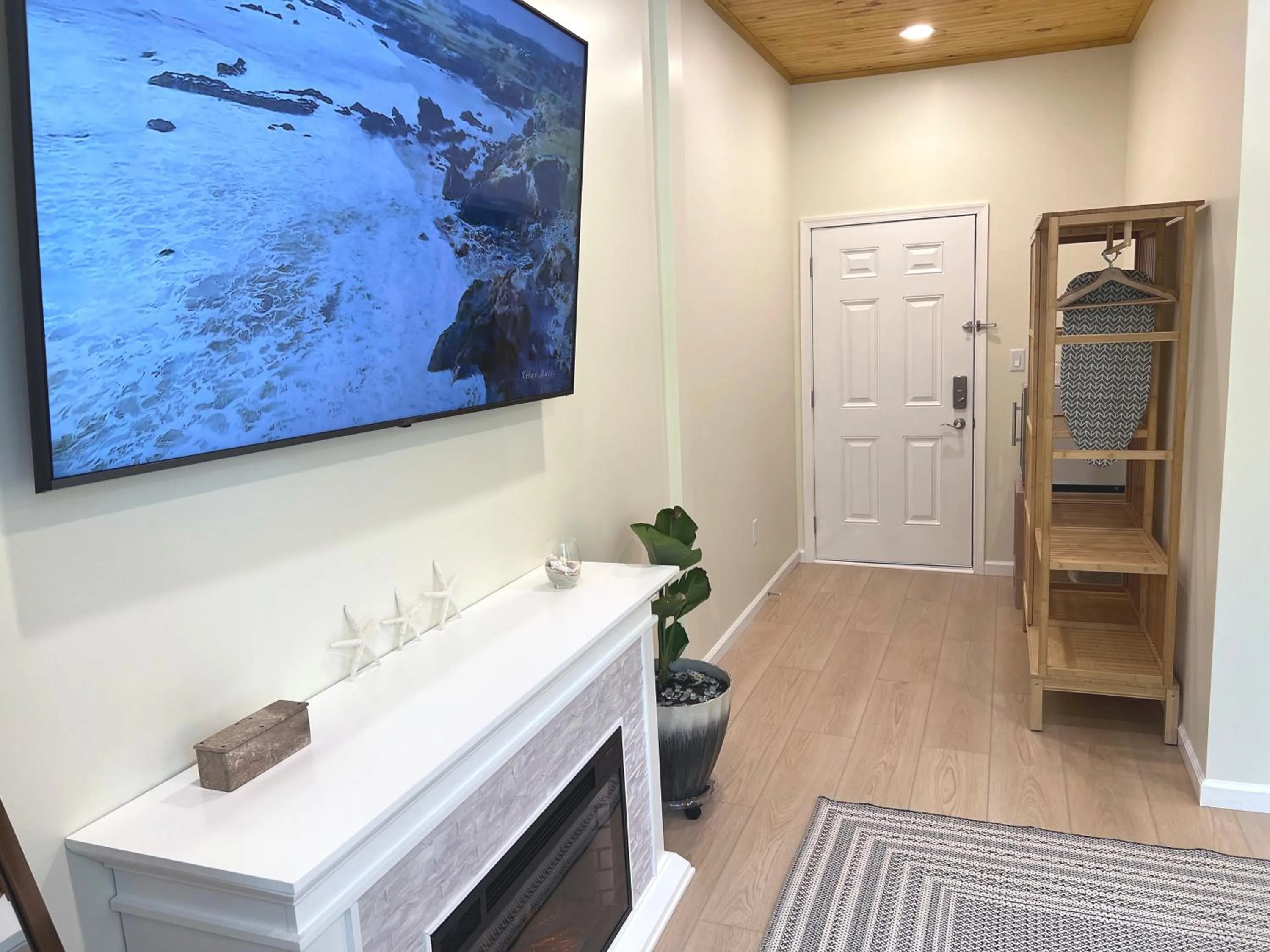 TV and multimedia in Mar Bella Boutique Hotel & Spa