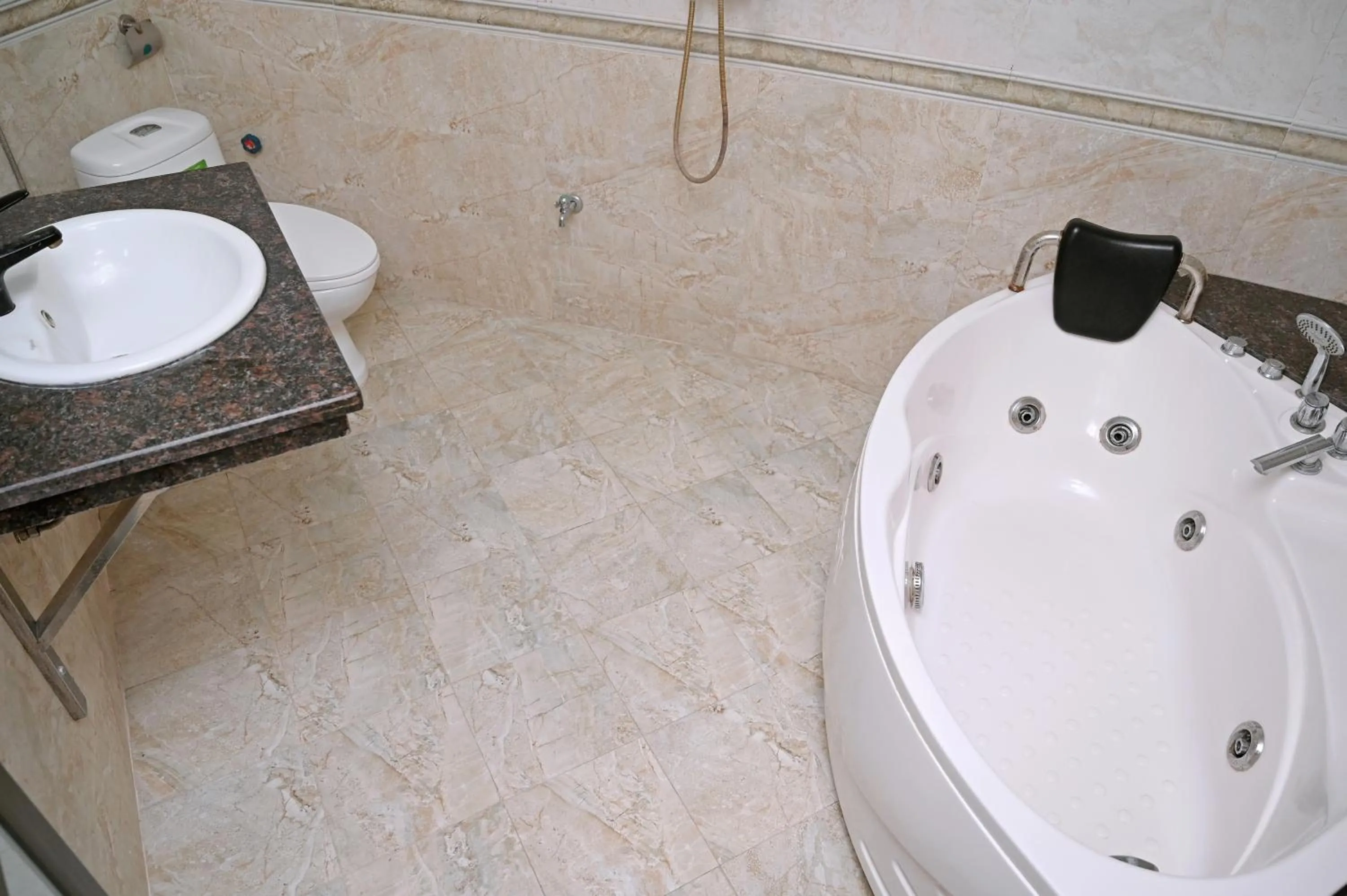 Khách sạn Hoàng Hà River Town