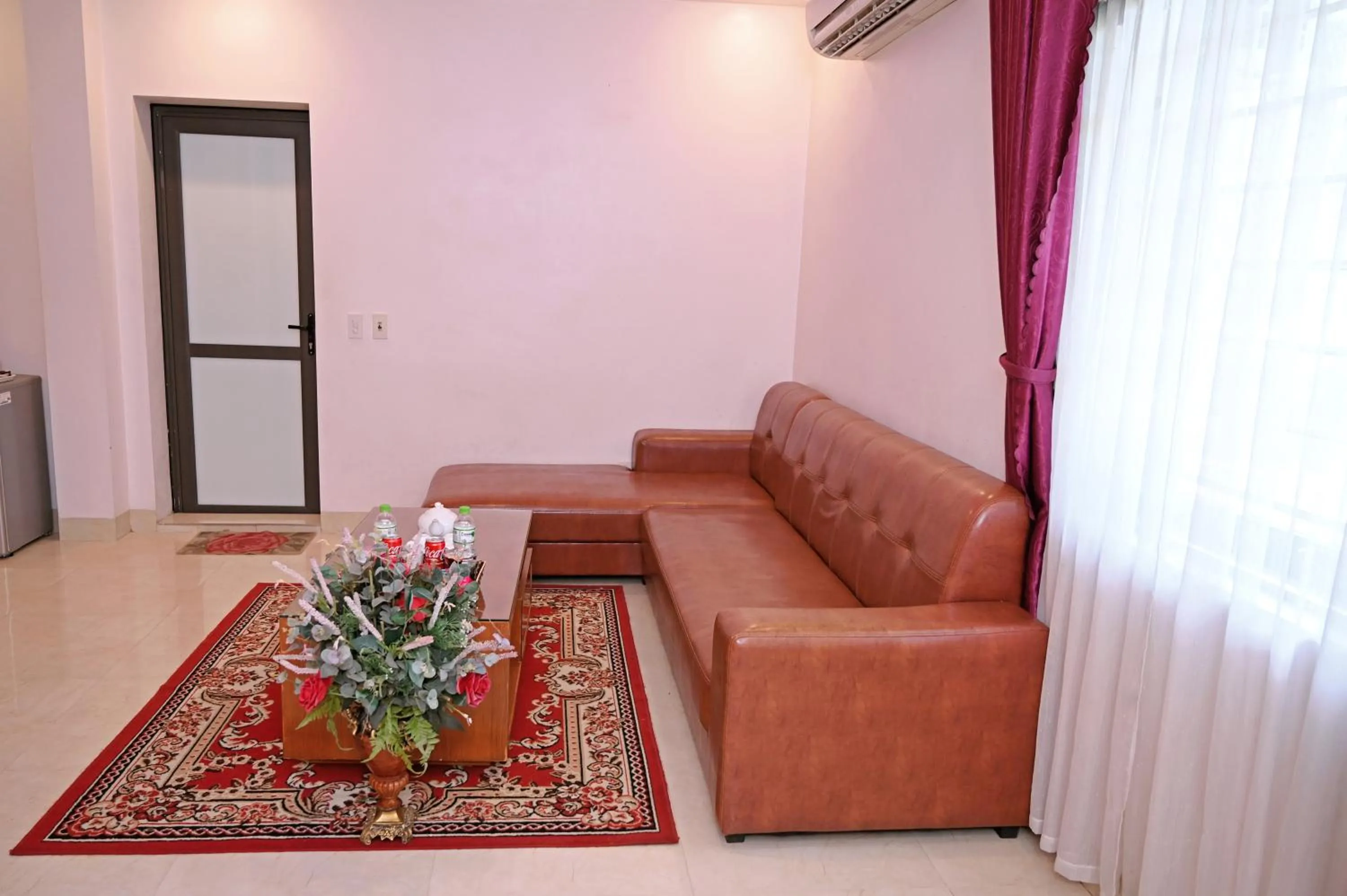 Khách sạn Hoàng Hà River Town