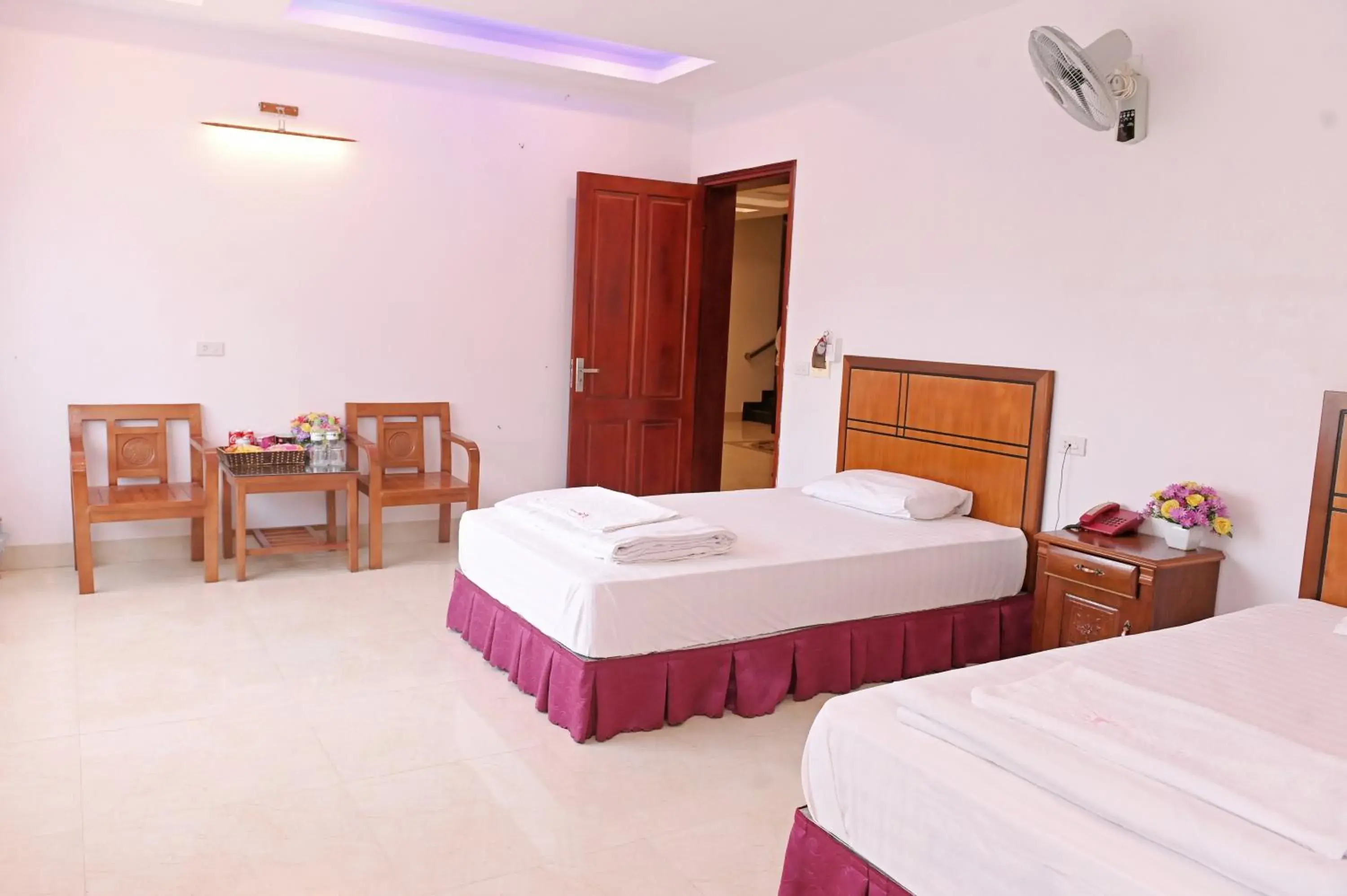 Twin Room - single occupancy in Khách sạn Hoàng Hà River Town Twin Room - single occupancy in Khách sạn Hoàng Hà River Town