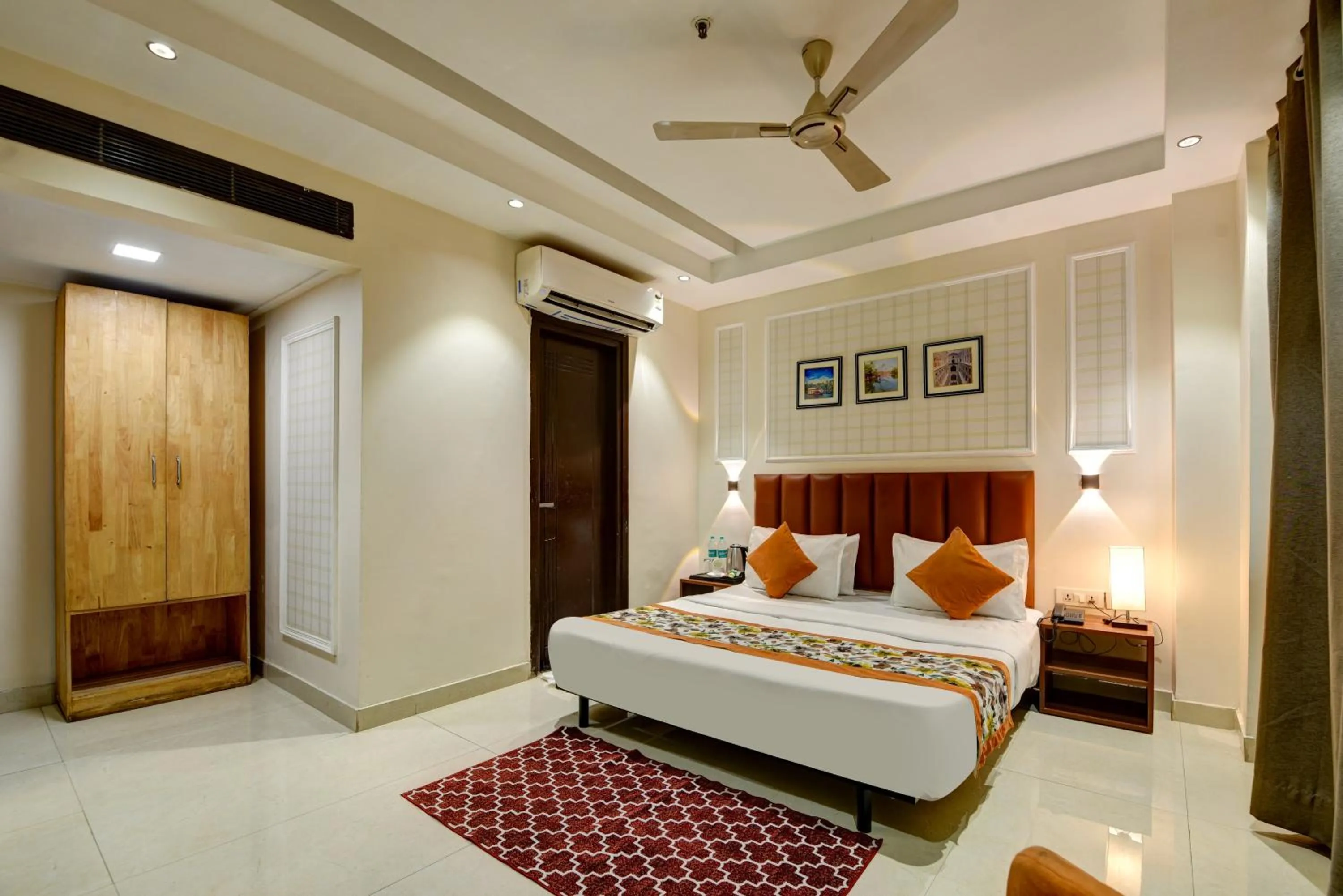 Bed in Qotel Comfort AT Residency Kaushambi Anand Vihar