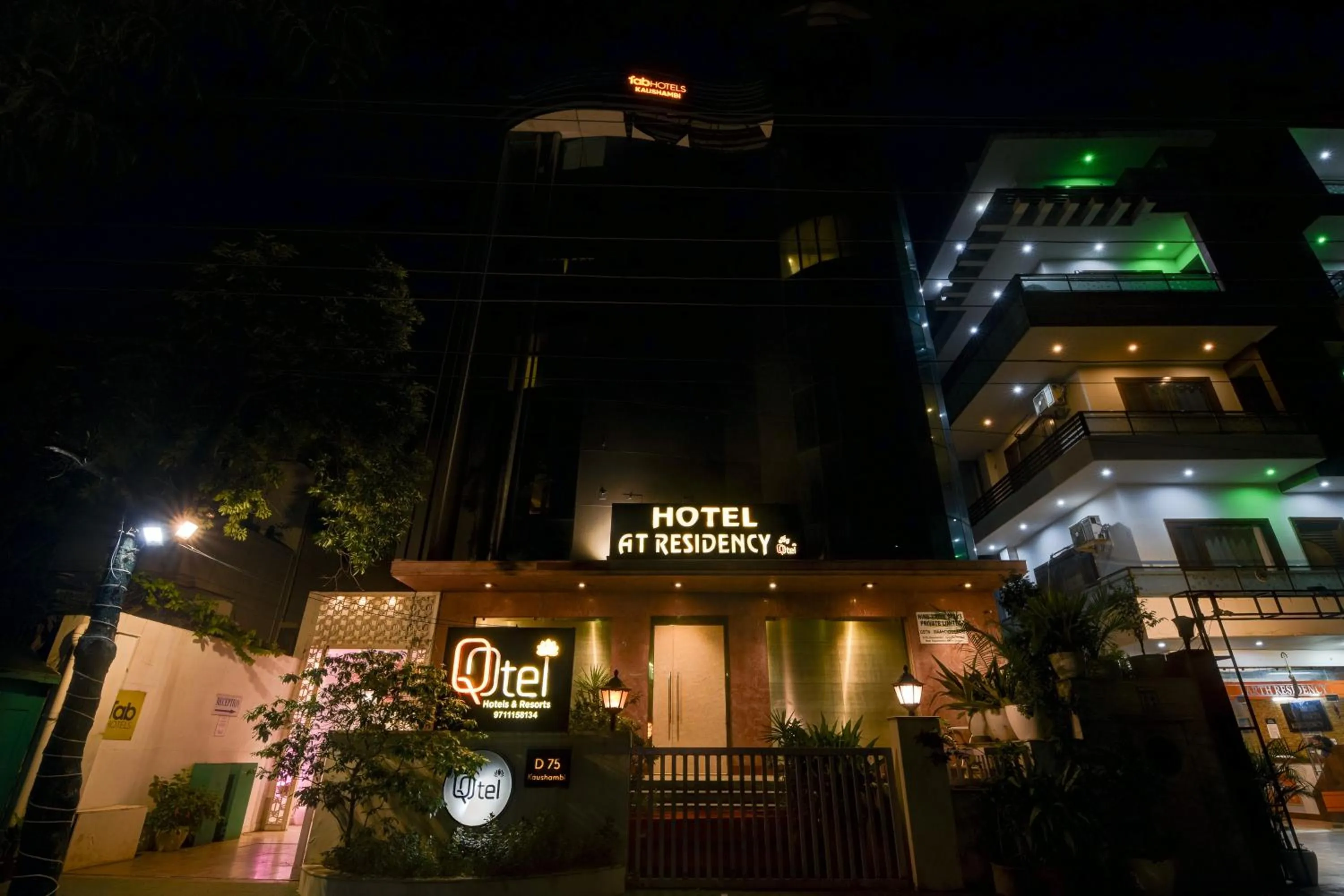 Property building in Qotel Comfort AT Residency Kaushambi Anand Vihar