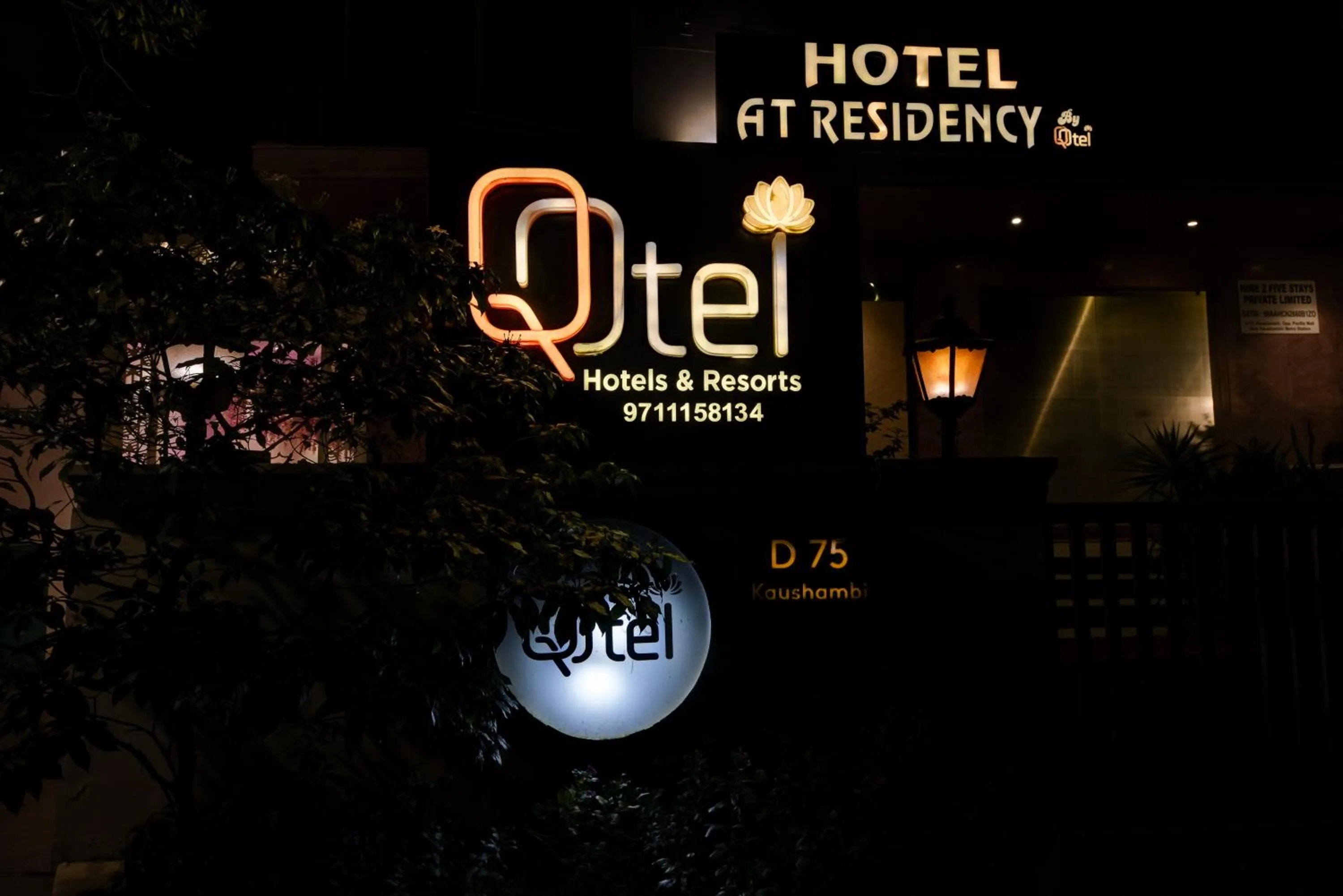 Night in Qotel Comfort AT Residency Kaushambi Anand Vihar
