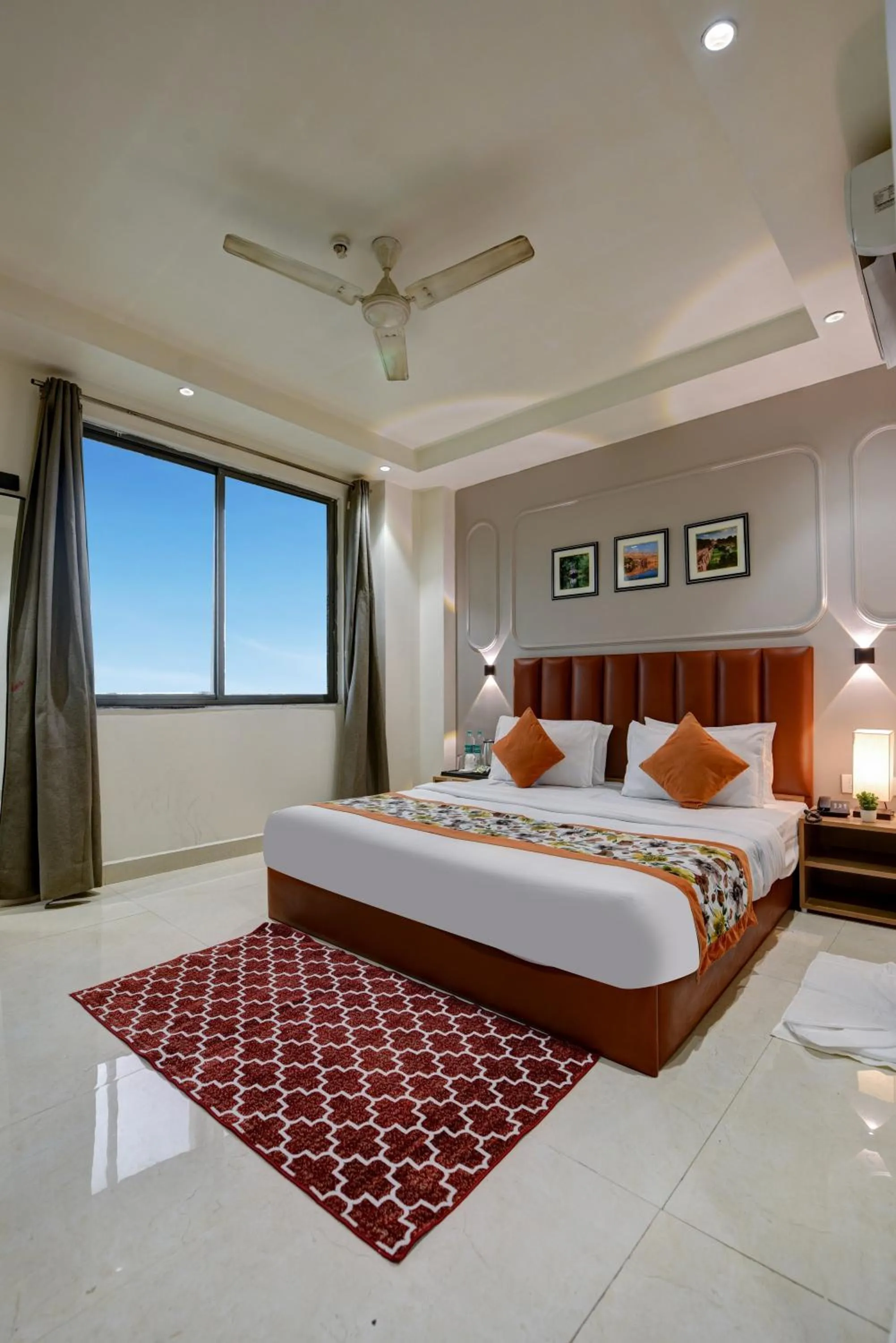 Bed in Qotel Comfort AT Residency Kaushambi Anand Vihar