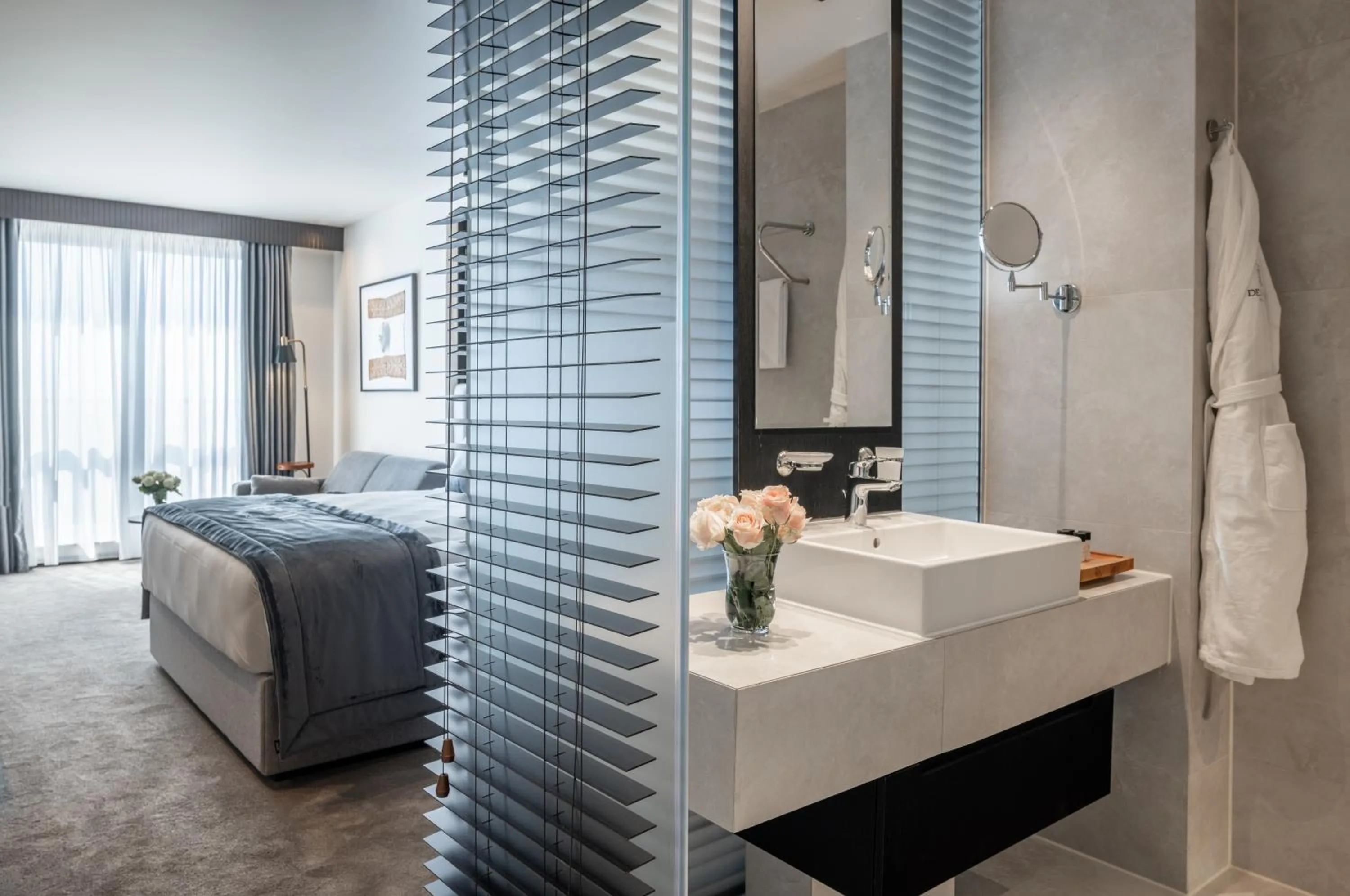 Photo of the whole room, Bed in Derand Hotel