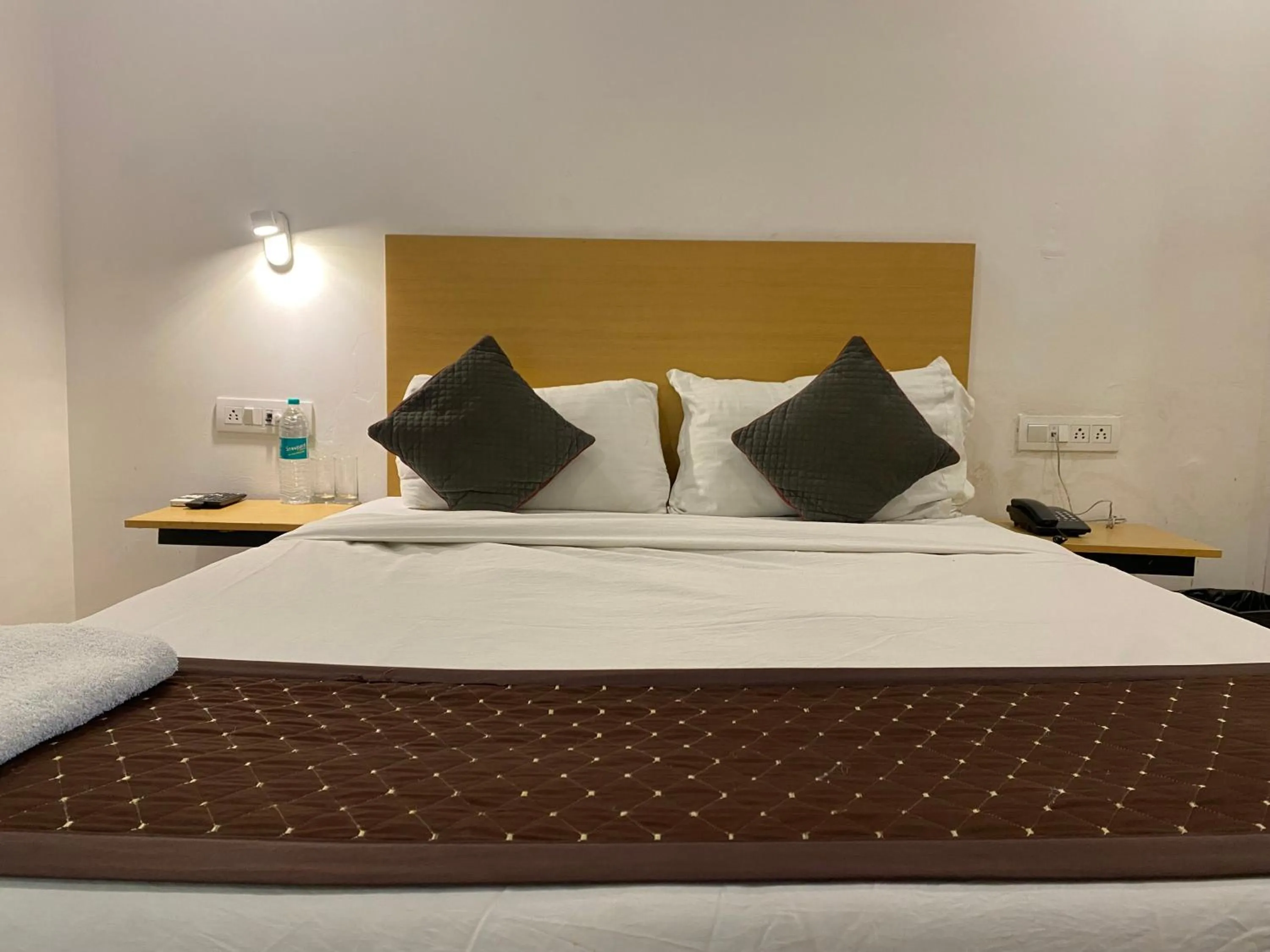 Bed in Qotel Comfort IP Residency East Delhi Preet Vihar