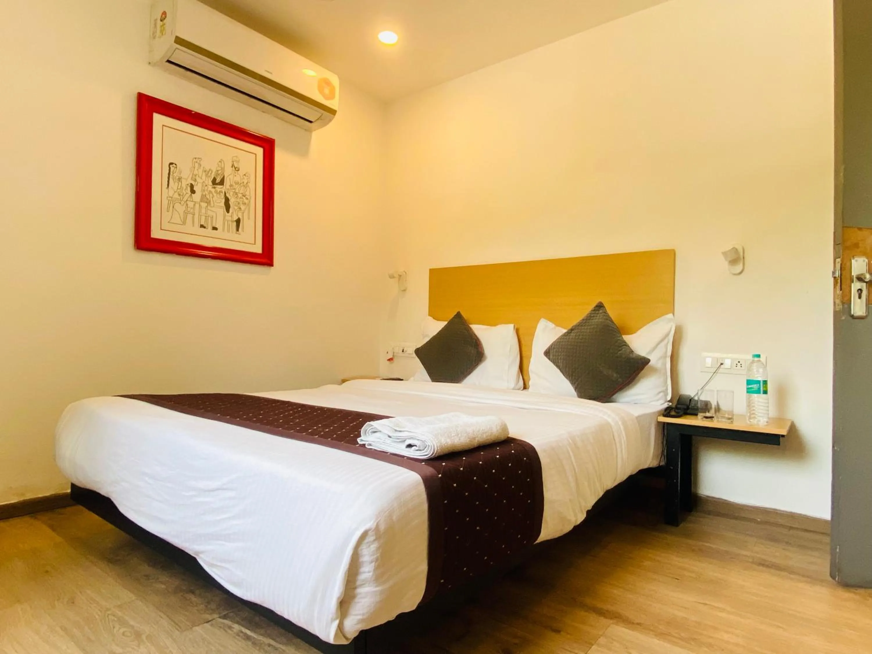 Bed in Qotel Comfort IP Residency East Delhi Preet Vihar