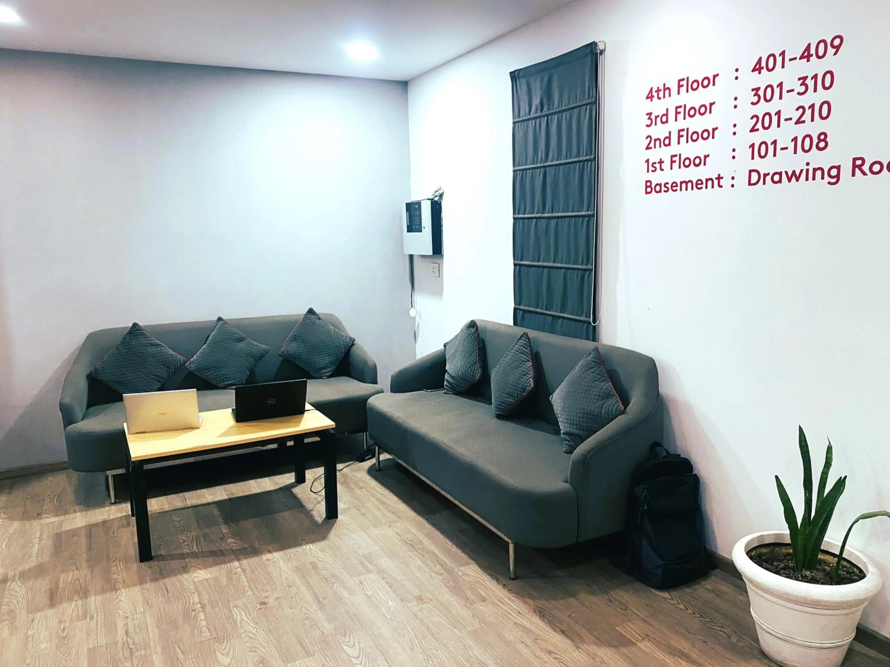 TV and multimedia in Qotel Comfort IP Residency East Delhi Preet Vihar