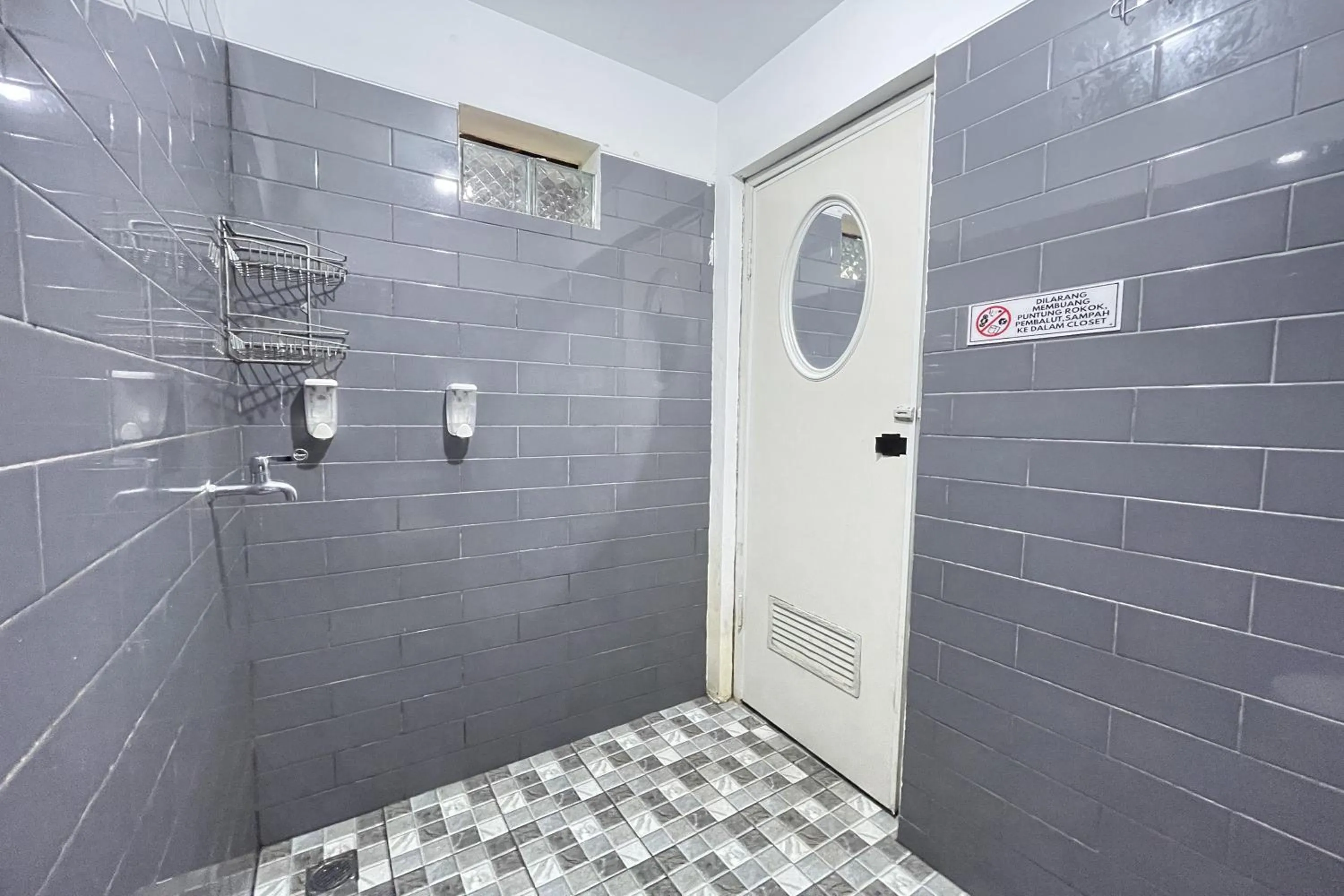 Bathroom in Garden Lounge Villa