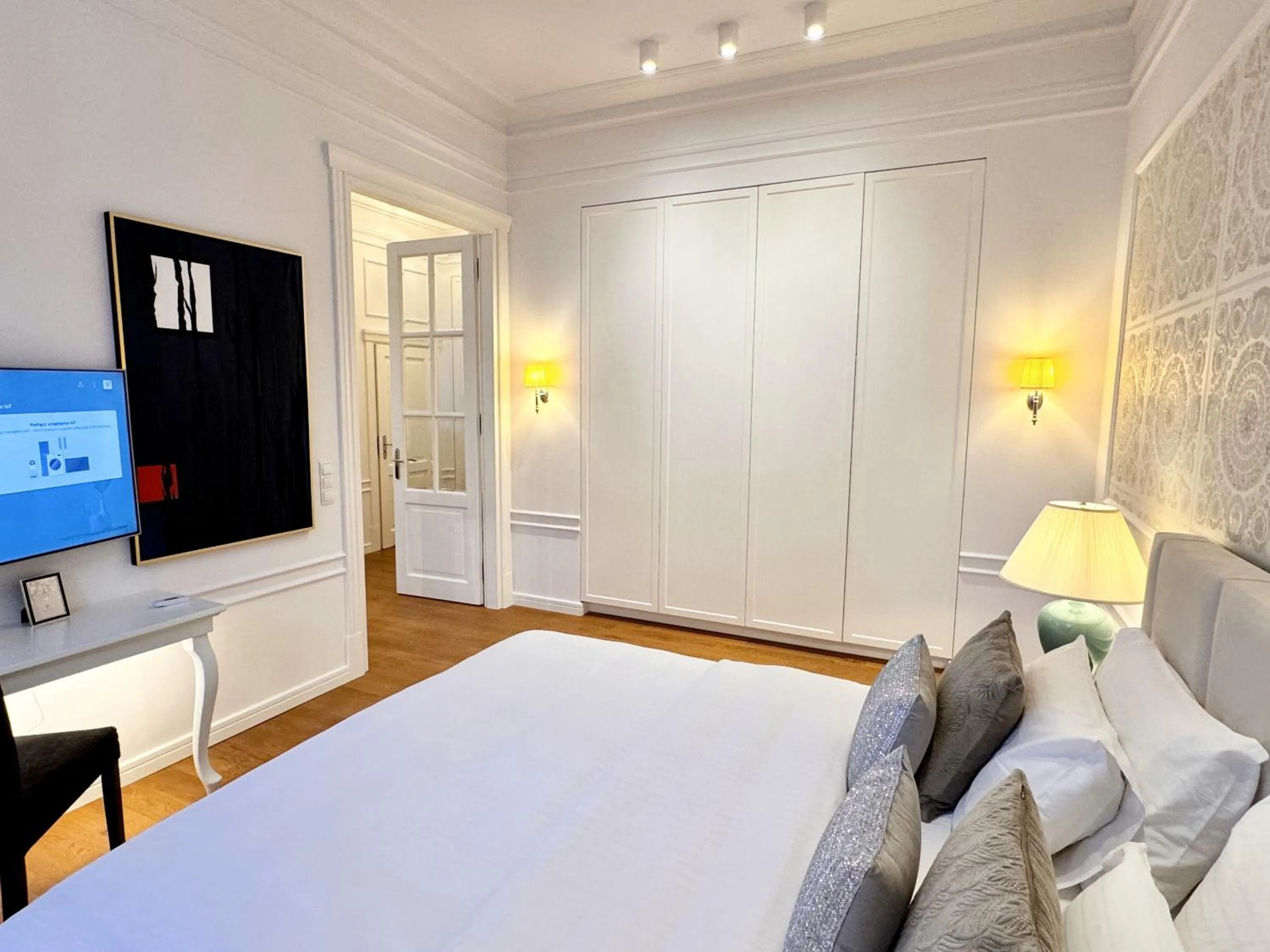 Bedroom, Bed in MONDRIAN Luxury Apartments Old Town