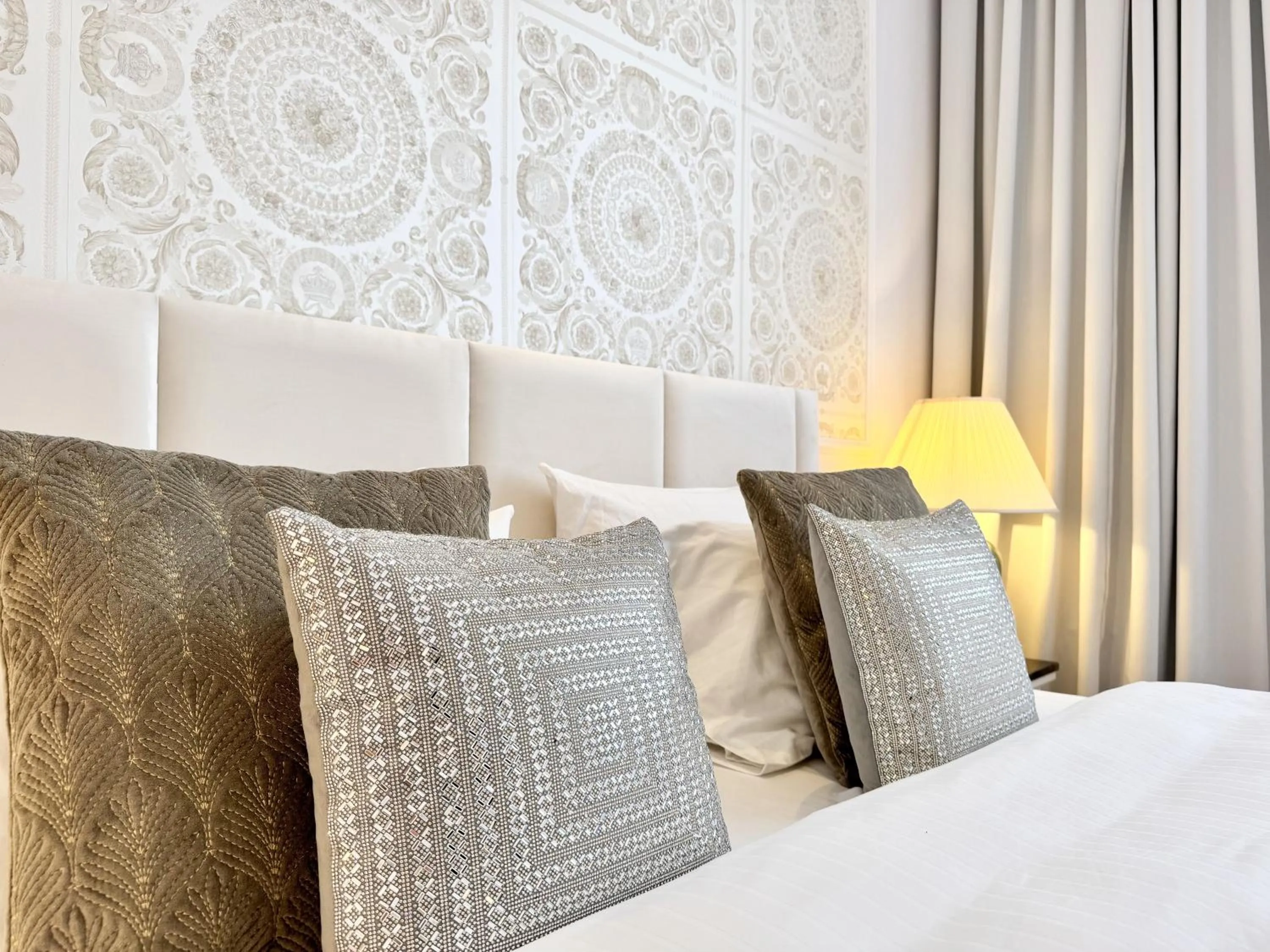 Bedroom, Bed in MONDRIAN Luxury Apartments Old Town