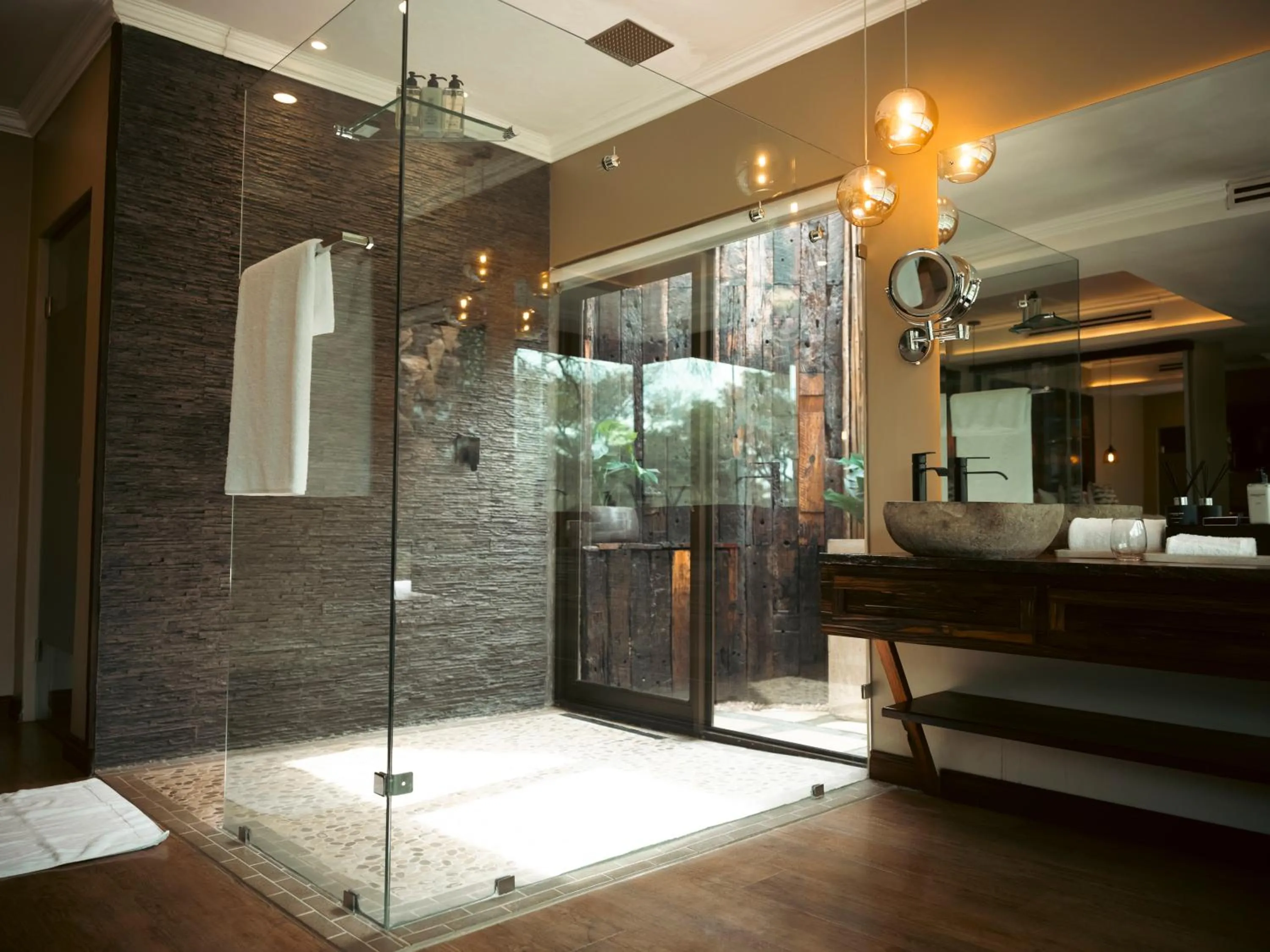 Shower in Shekinah Lion & Game Lodge