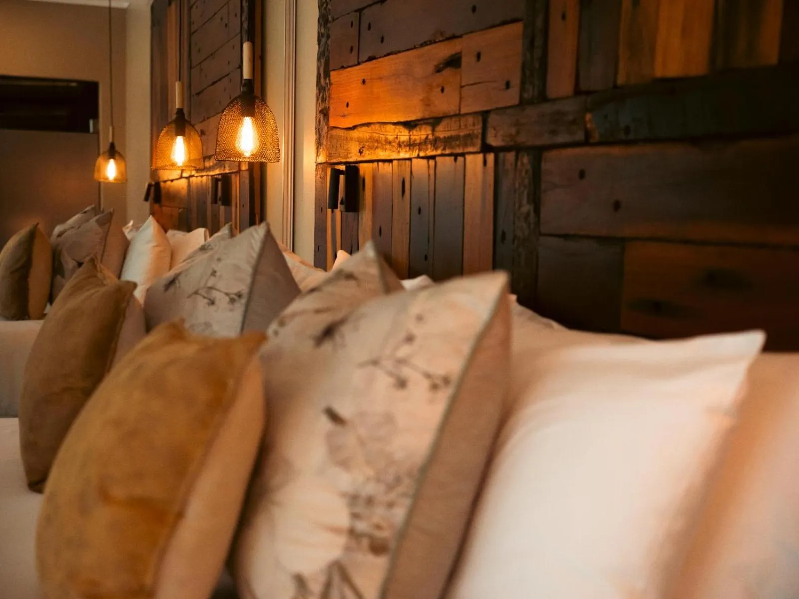 Decorative detail in Shekinah Lion & Game Lodge