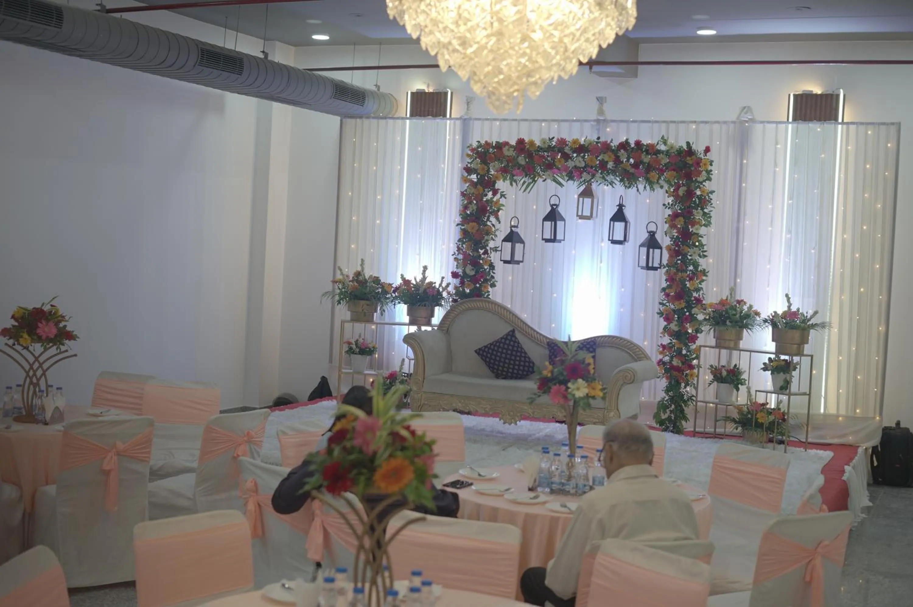 Banquet/Function facilities in RR Galaxy