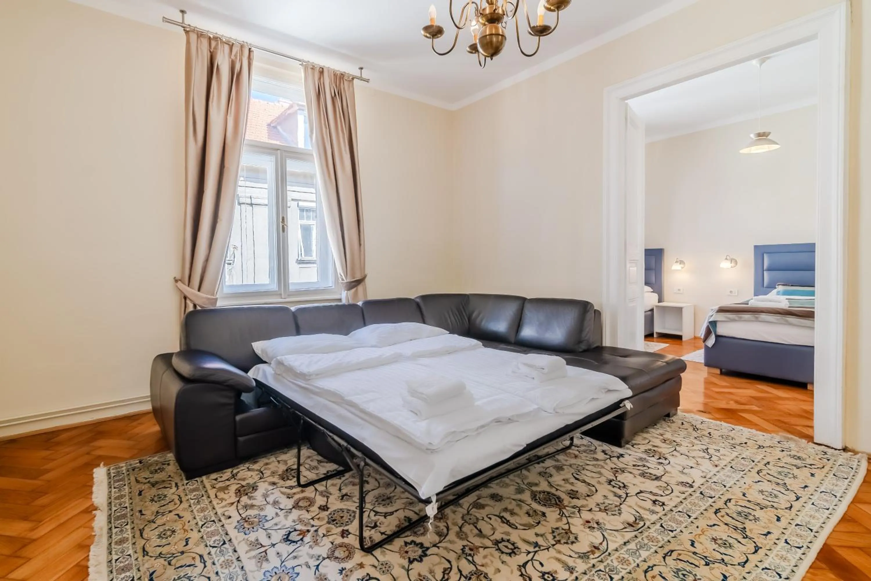 Bed in Apartments & Rooms Flowers