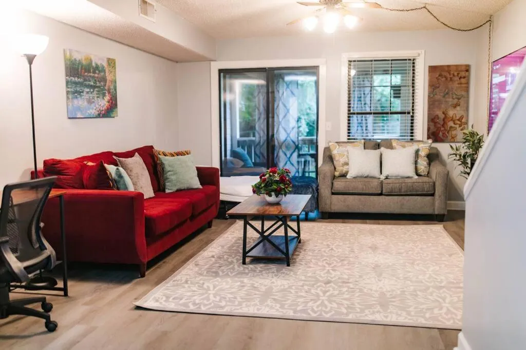 Cozy 3-Bed Athens Getaway, Right Near UGA!