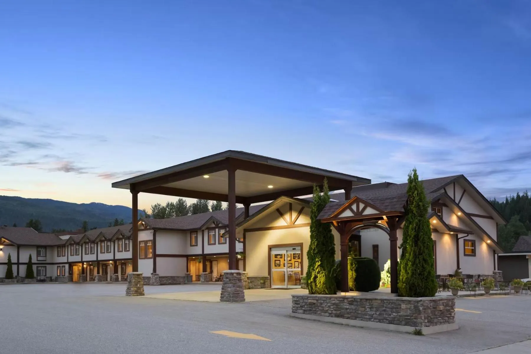 Property building in Northwinds Hotel Revelstoke