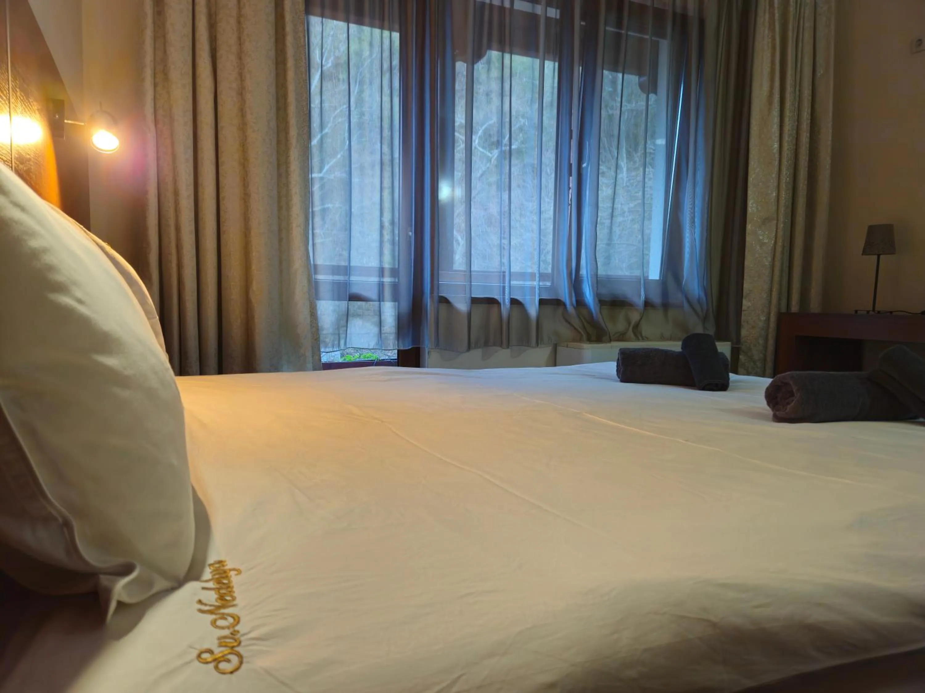 Bedroom, Bed in Hotel Saint Nedelya