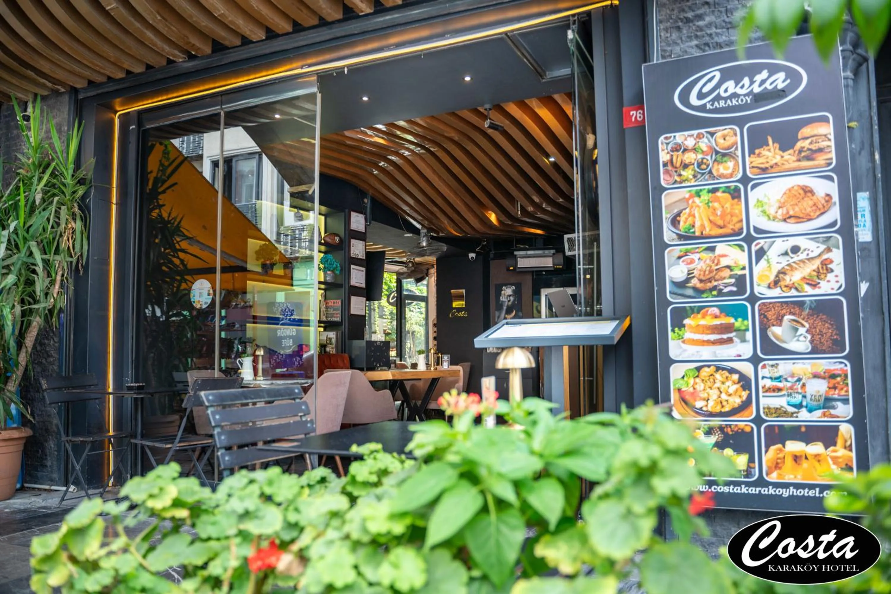 Restaurant/places to eat in Costa Karakoy Hotel