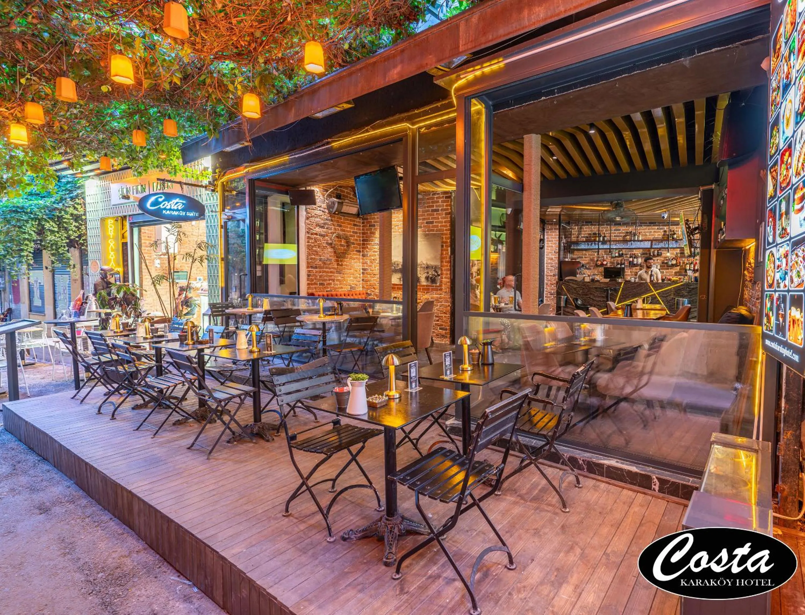 Restaurant/places to eat in Costa Karakoy Hotel