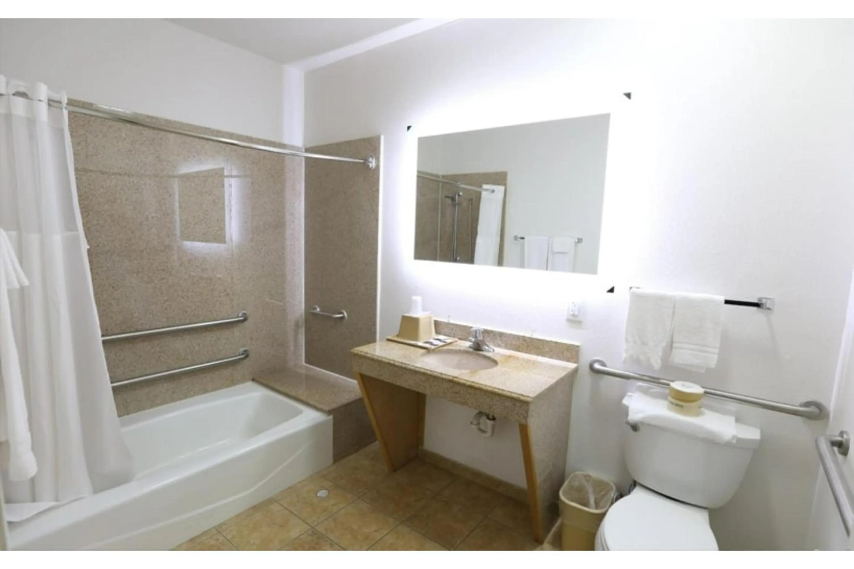 Bathroom in Hotel O Executive Inn & Suites Cuero Hwy 87