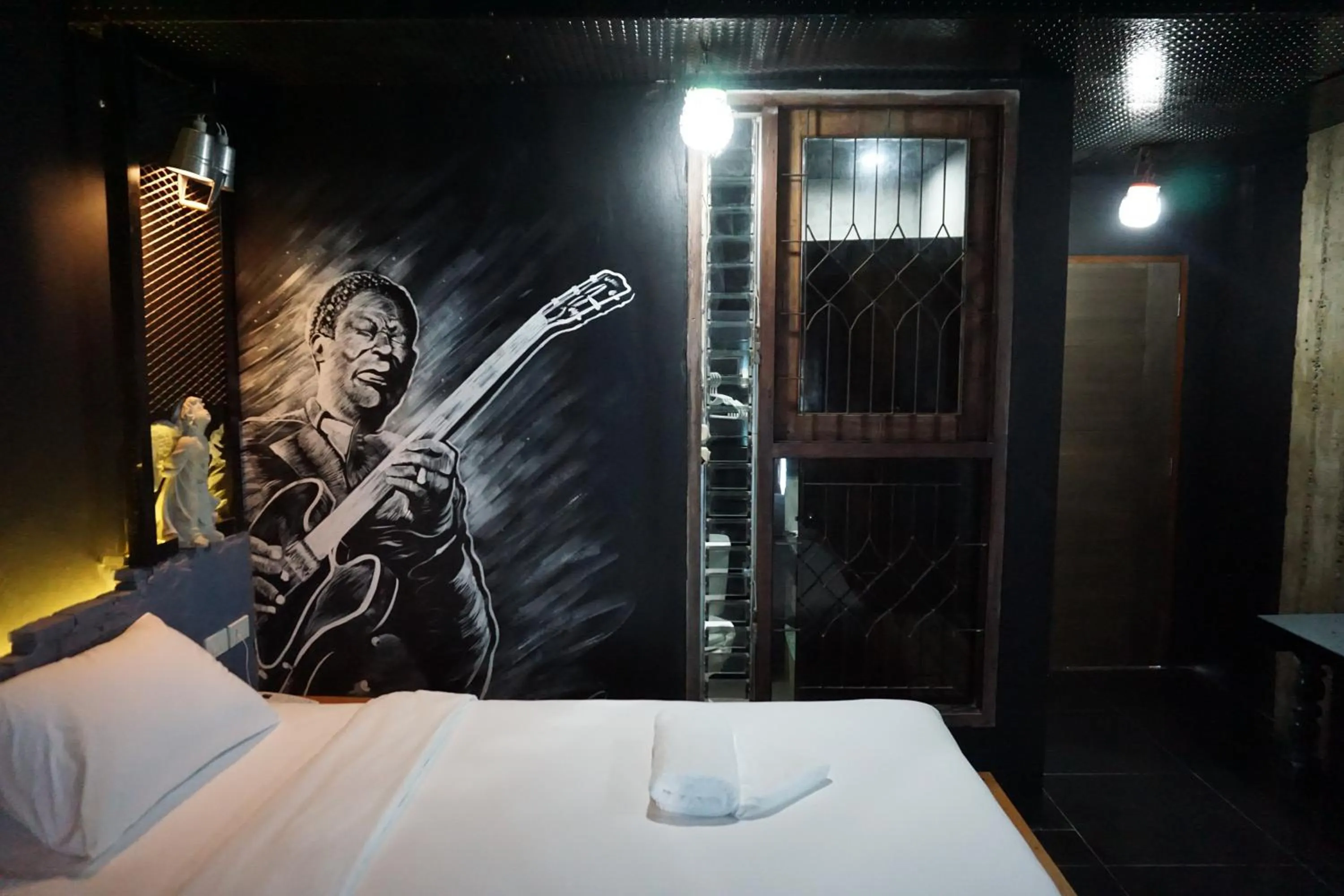 Bed in Nine blue residence