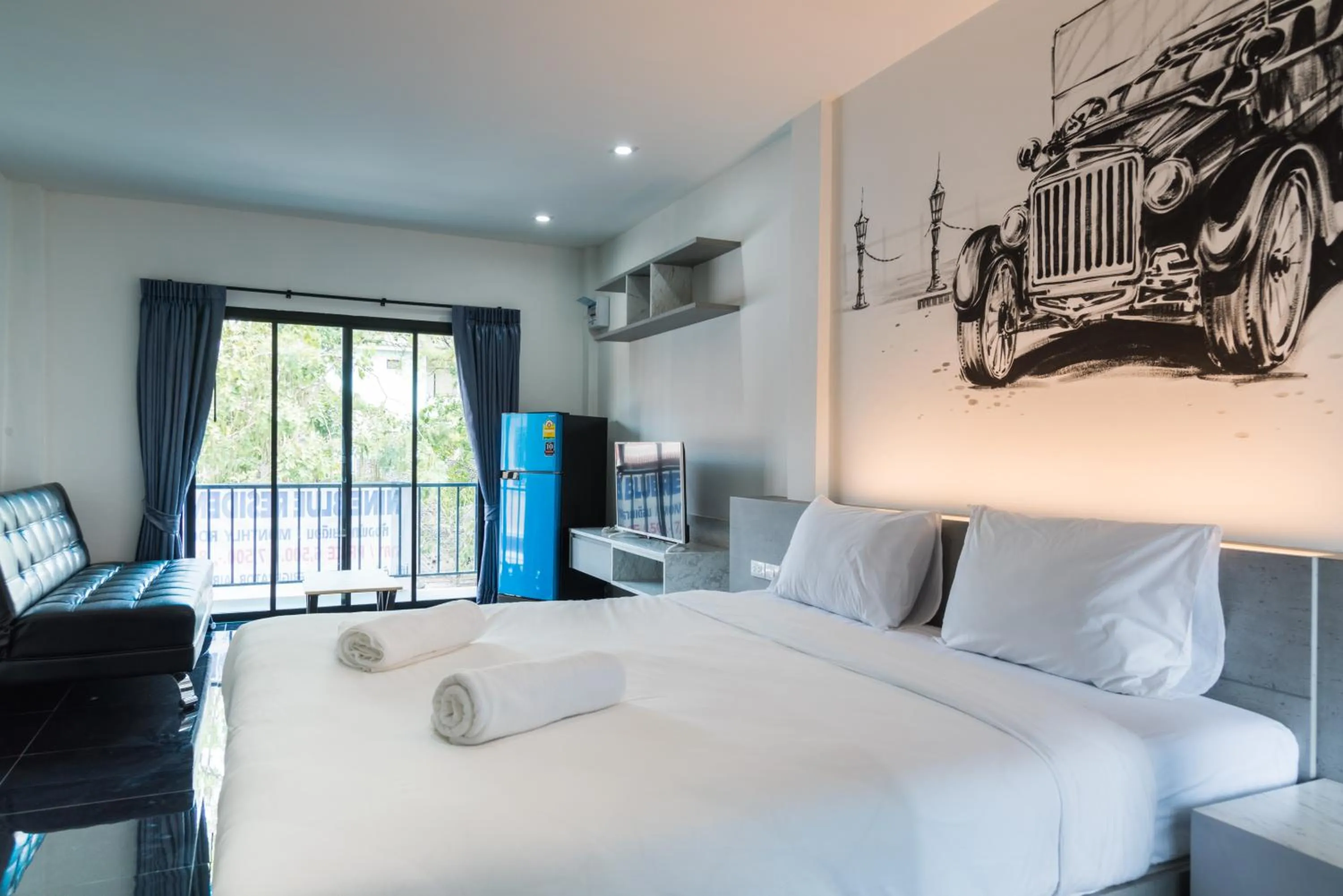 Bed in Nine blue residence