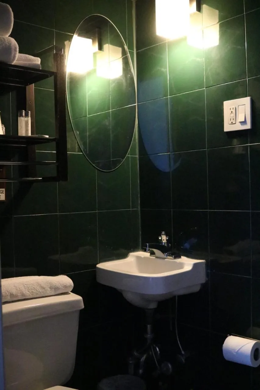 Bathroom in Midtown West Hotel