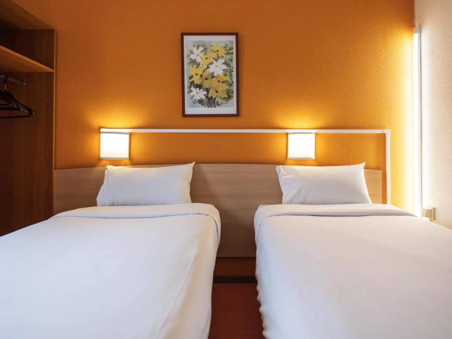 Bed in Premiere Classe Hotel Breda