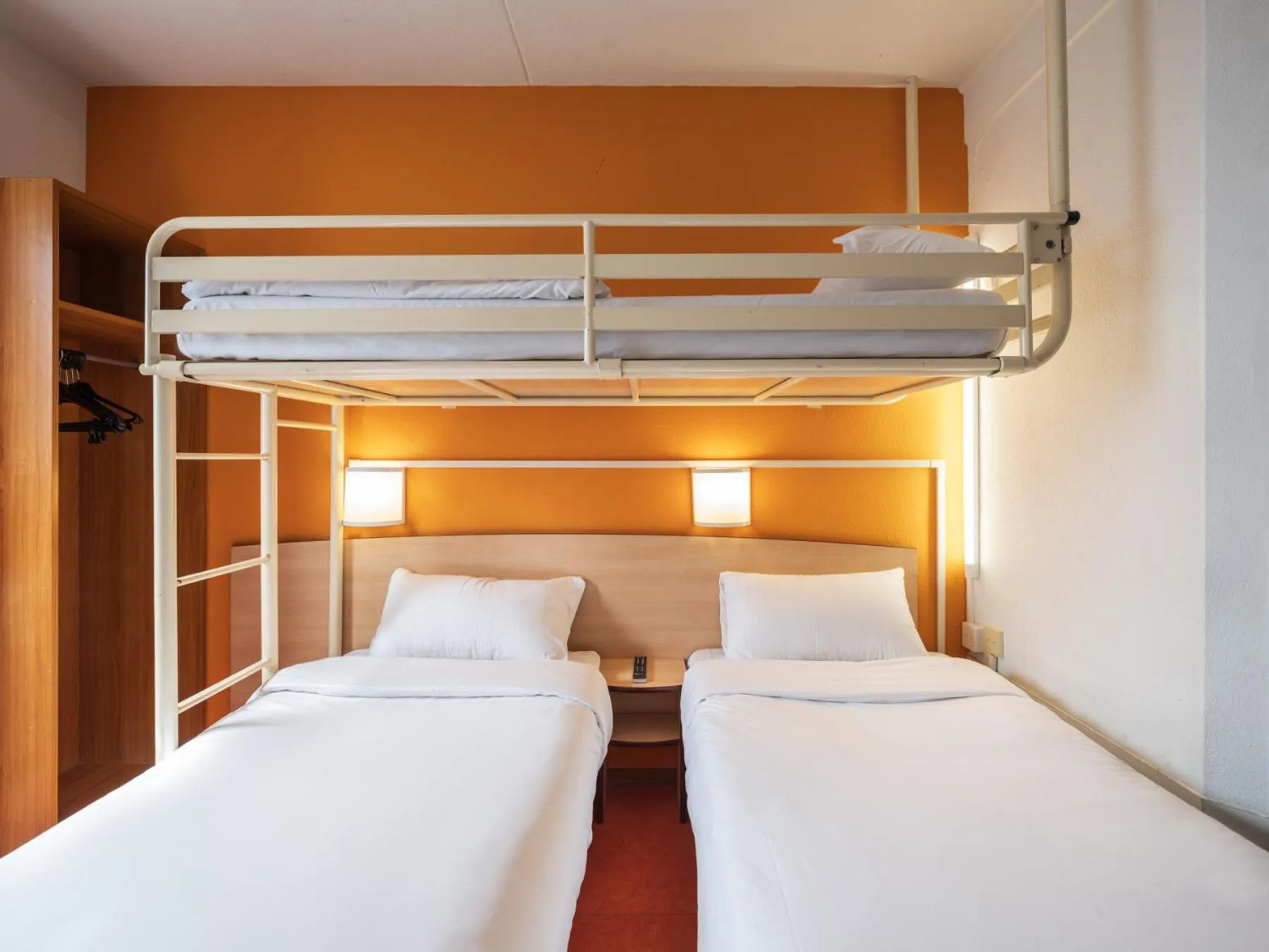 Bed in Premiere Classe Hotel Breda