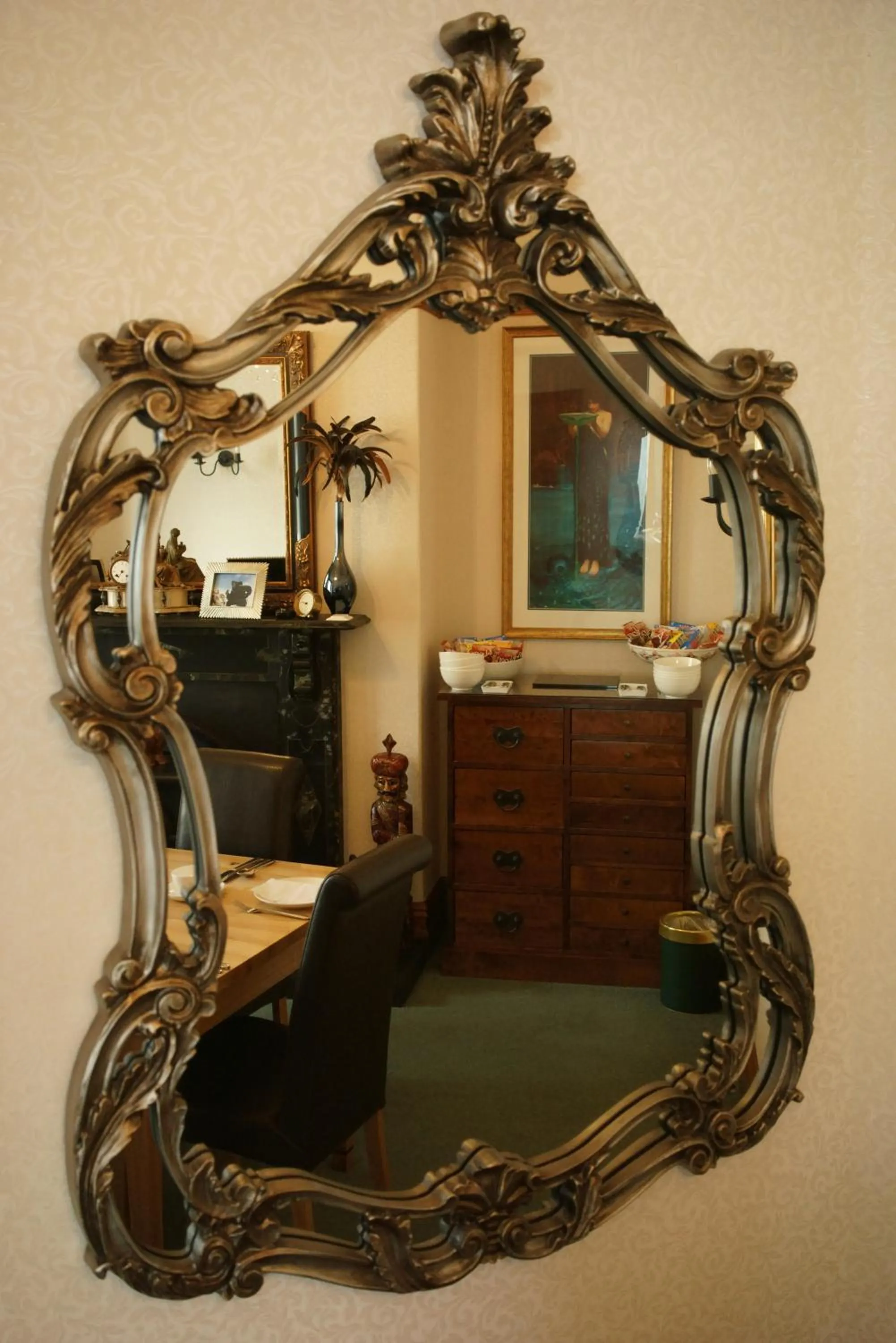 Decorative detail in Elm Tree Lodge