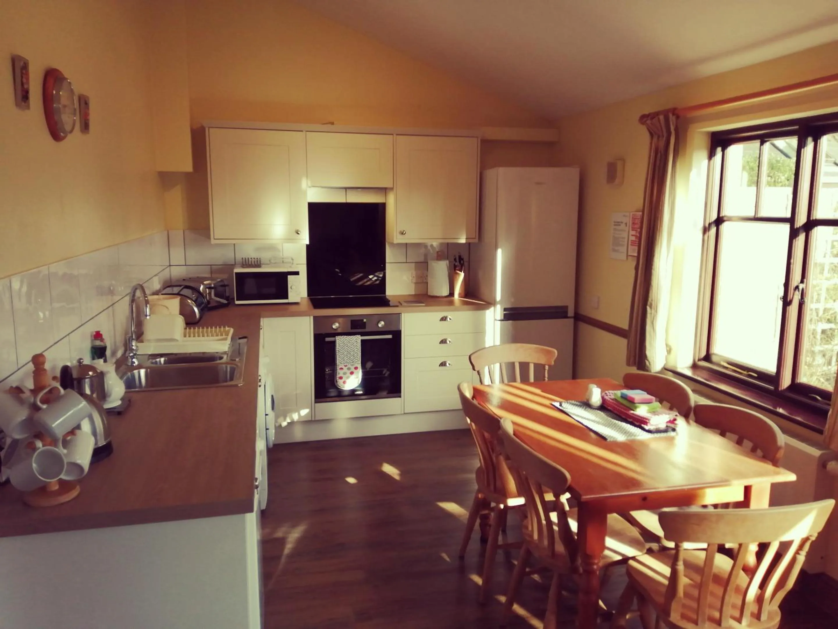 Kitchen or kitchenette in The Old Stables self catering