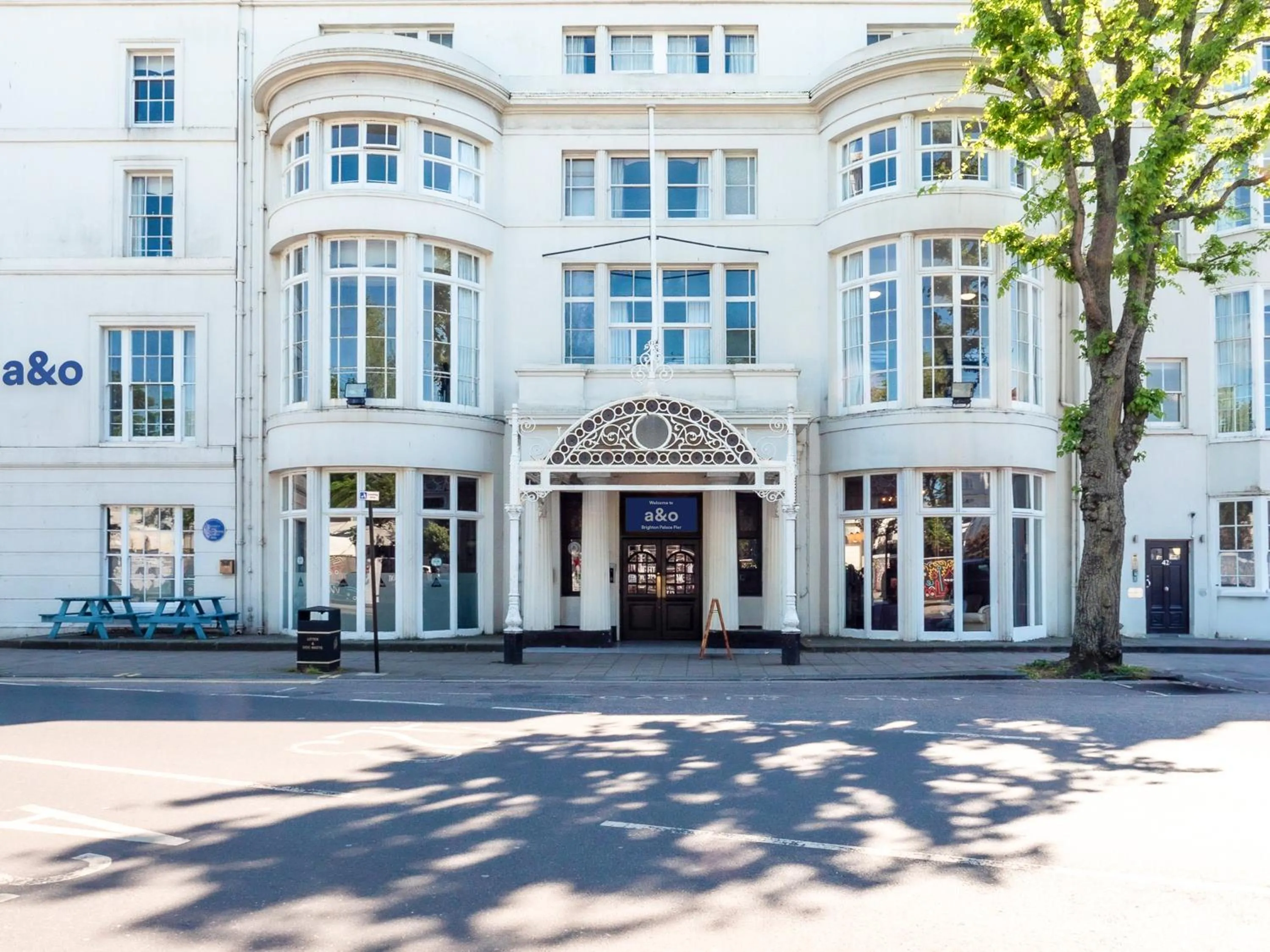 Property building in YHA Brighton Hostel