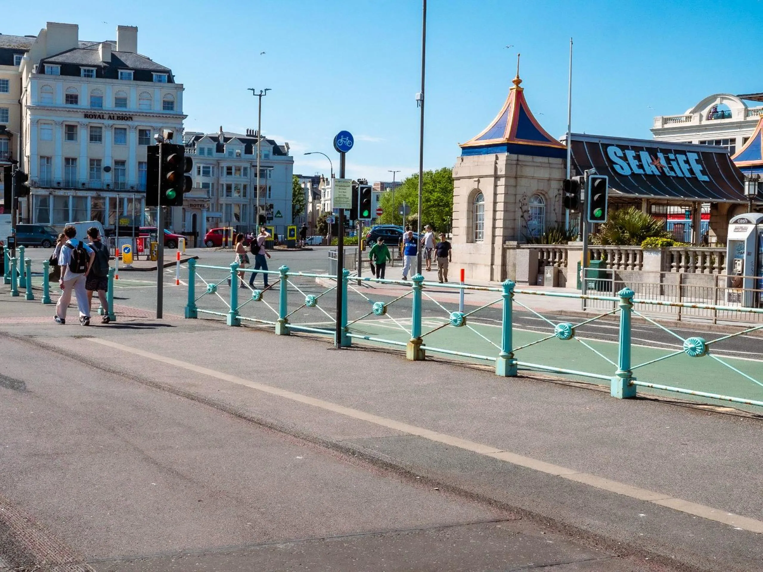 Area and facilities in YHA Brighton Hostel