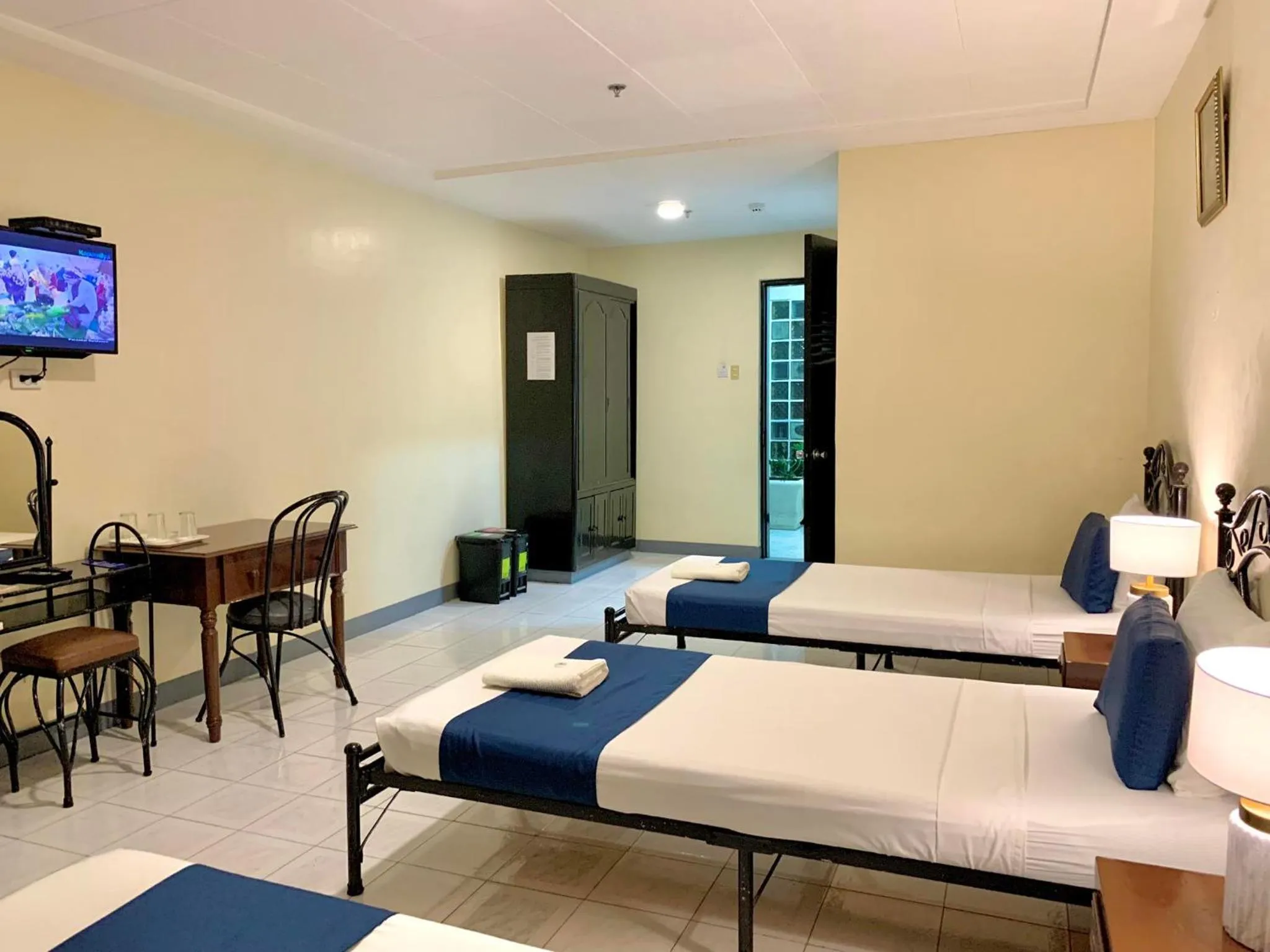 Bed in Fuente Hotel de Cebu