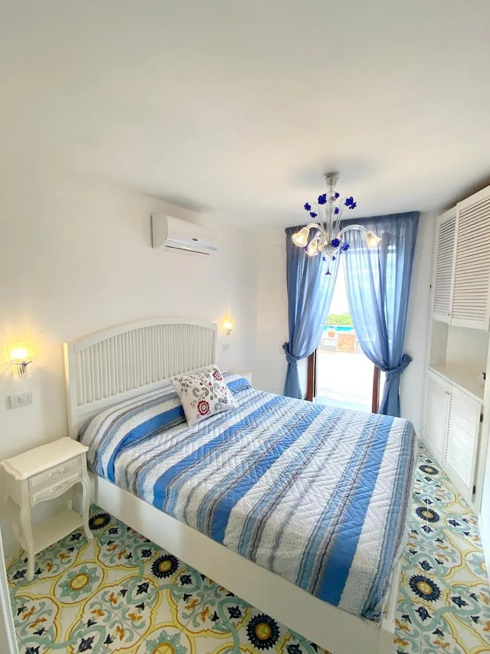 Bed in Villa Amalu Capri Piscina e Giardino