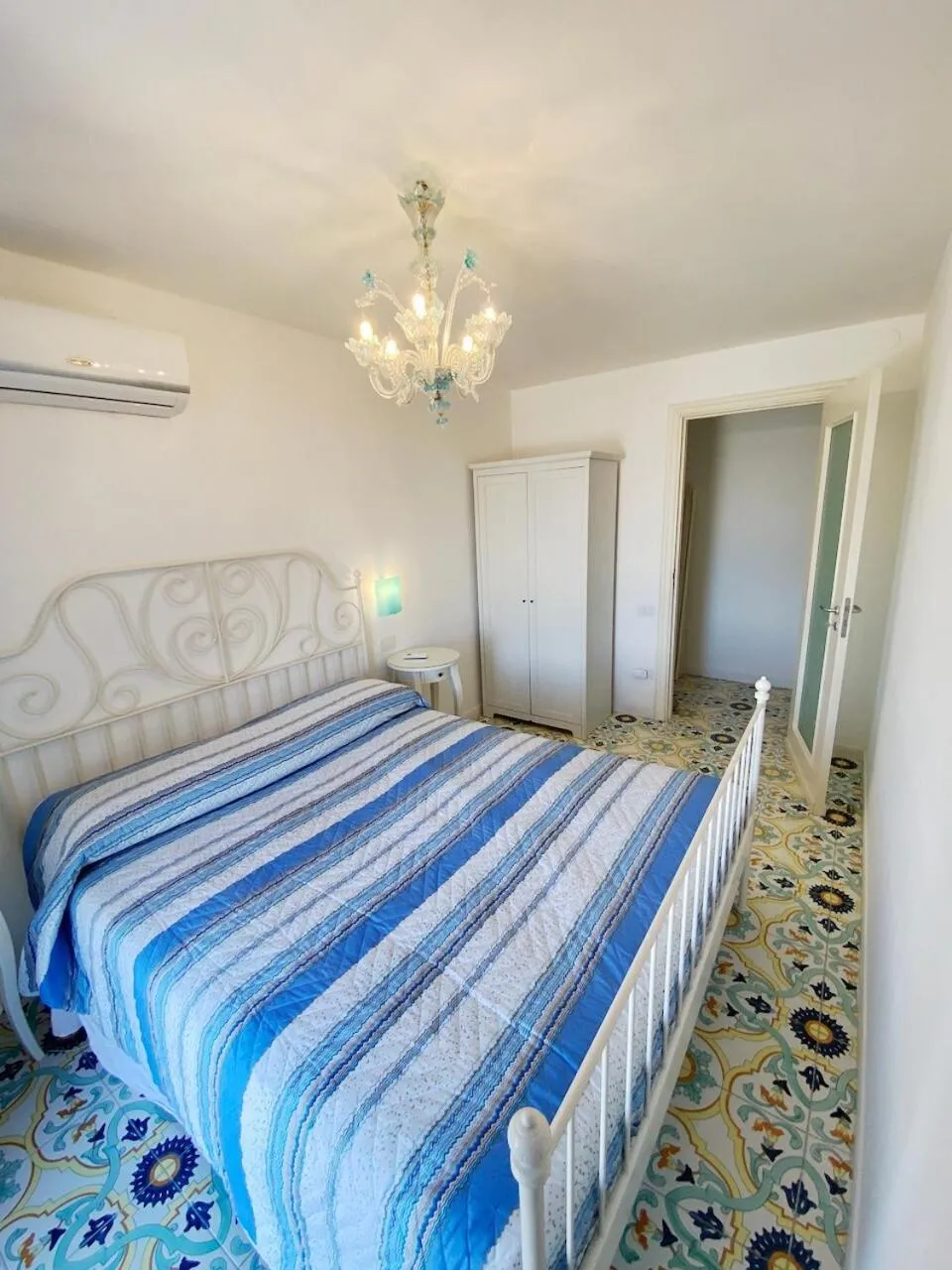 Bedroom, Bed in Villa Amalu Capri Piscina e Giardino