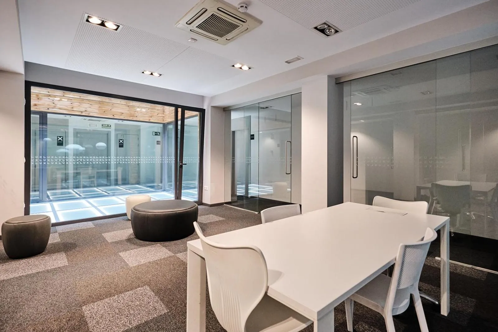 Seating area in Hotel Lux Santiago