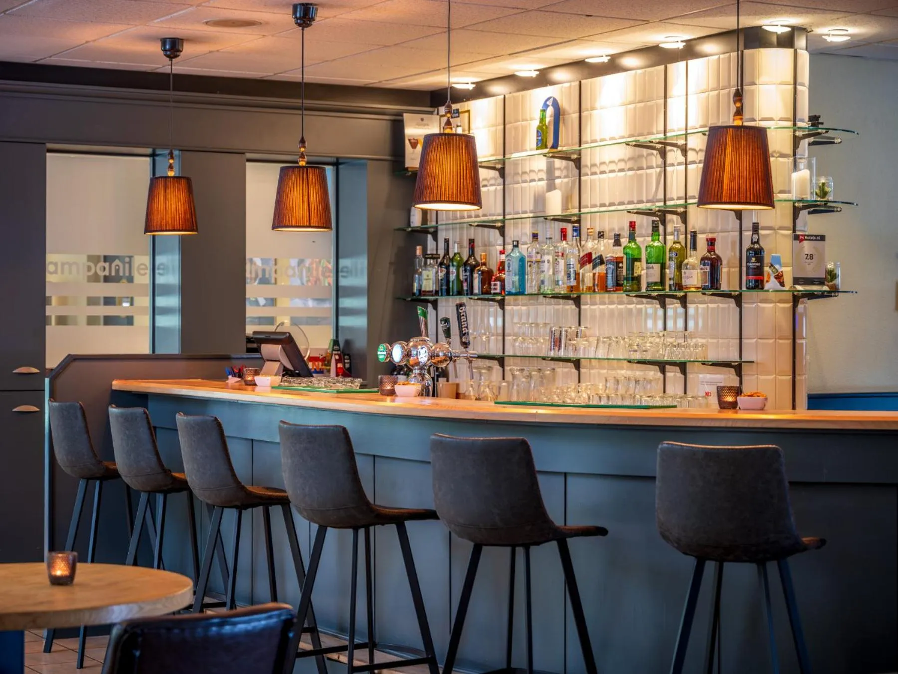 Lounge or bar in Campanile Hotel & Restaurant Breda