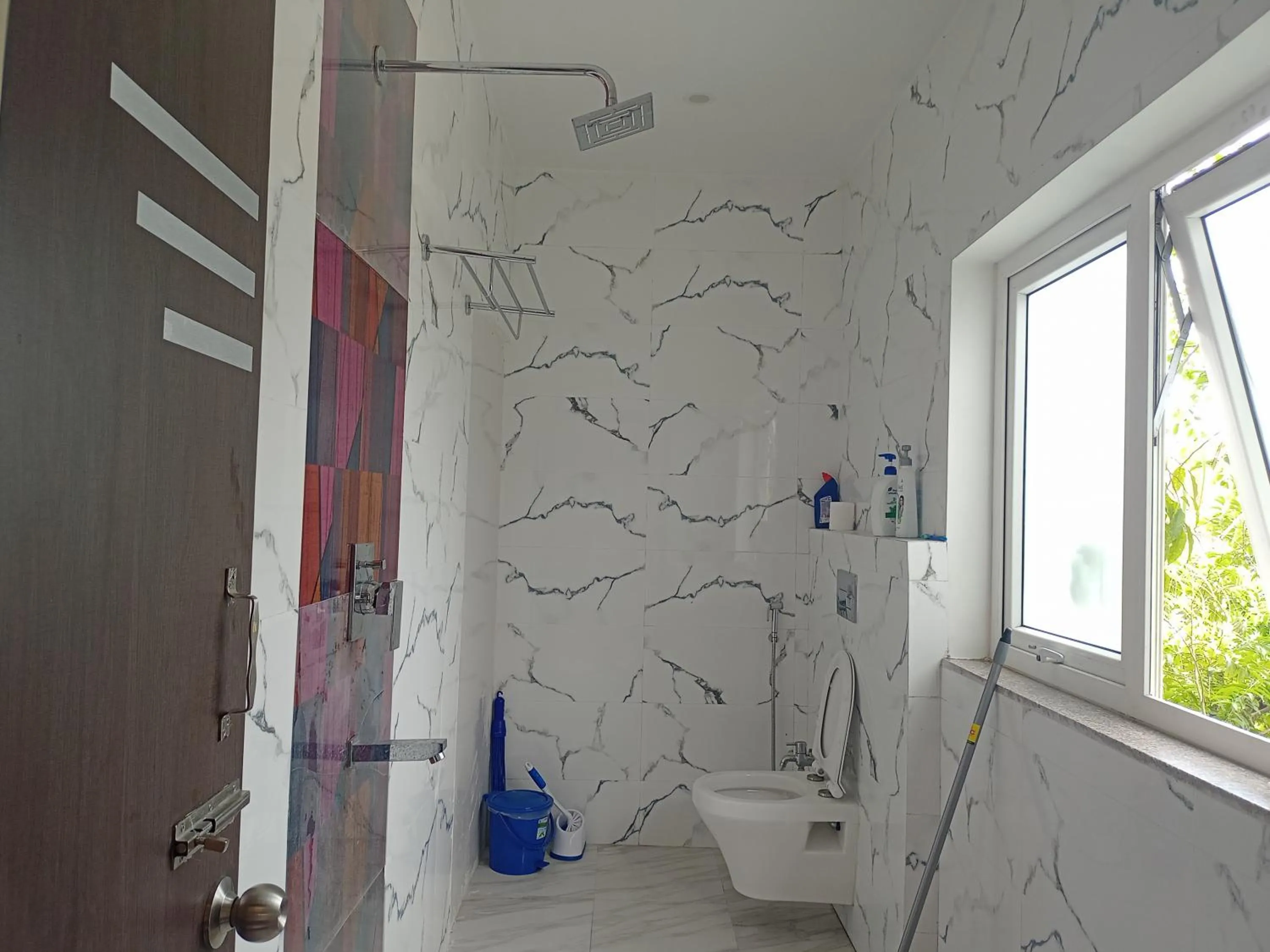 Shower in 7 Sisters Homestay