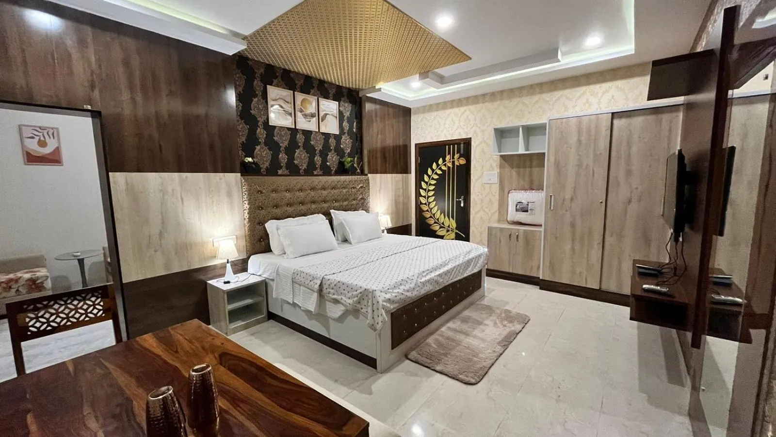 Bed in 7 Sisters Homestay