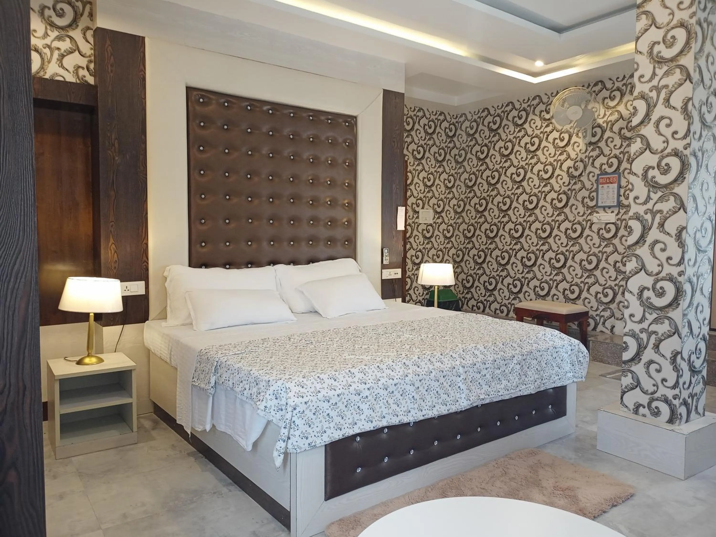 Bed in 7 Sisters Homestay