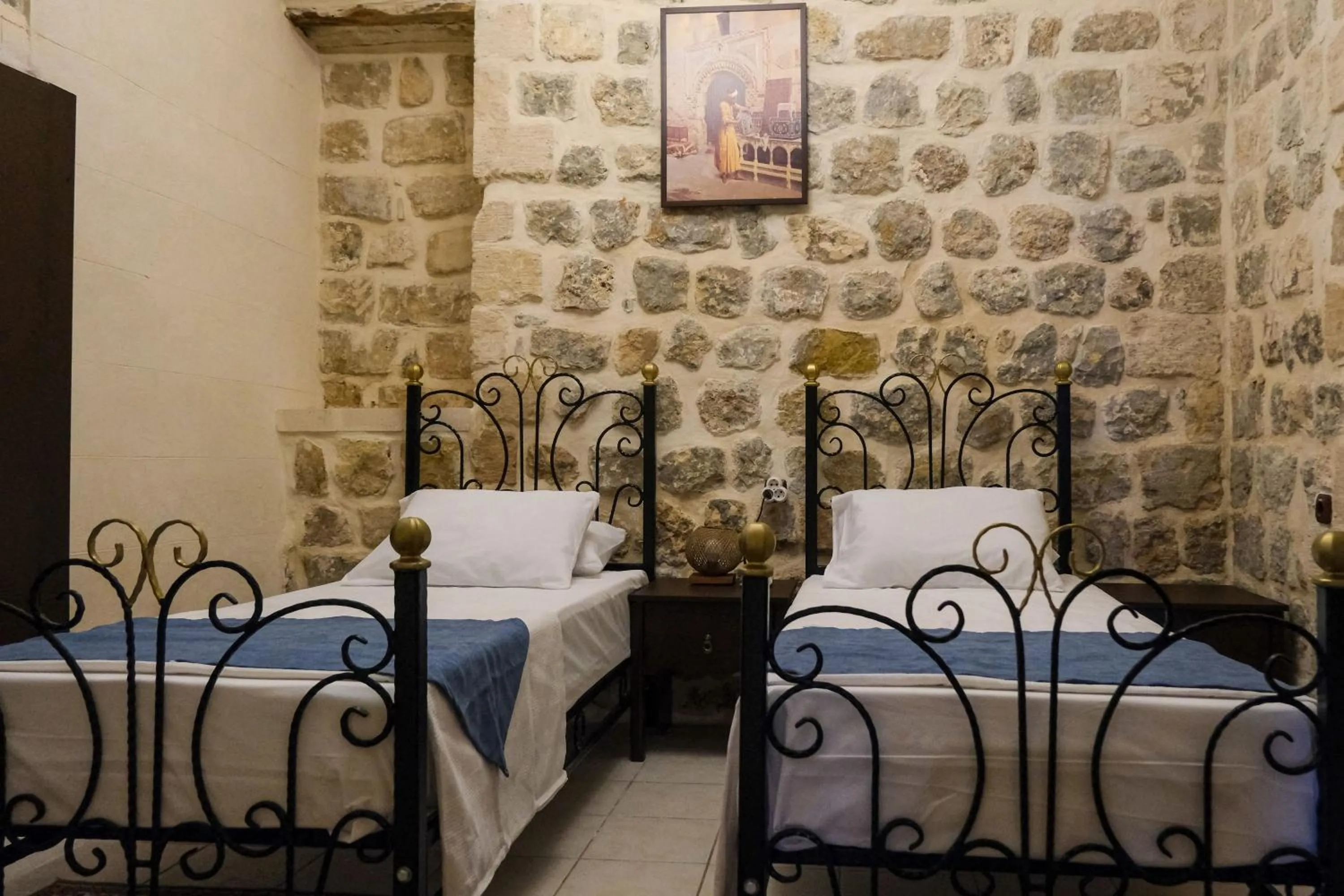 Bed in MİRSTONE TARİHİ KONAK