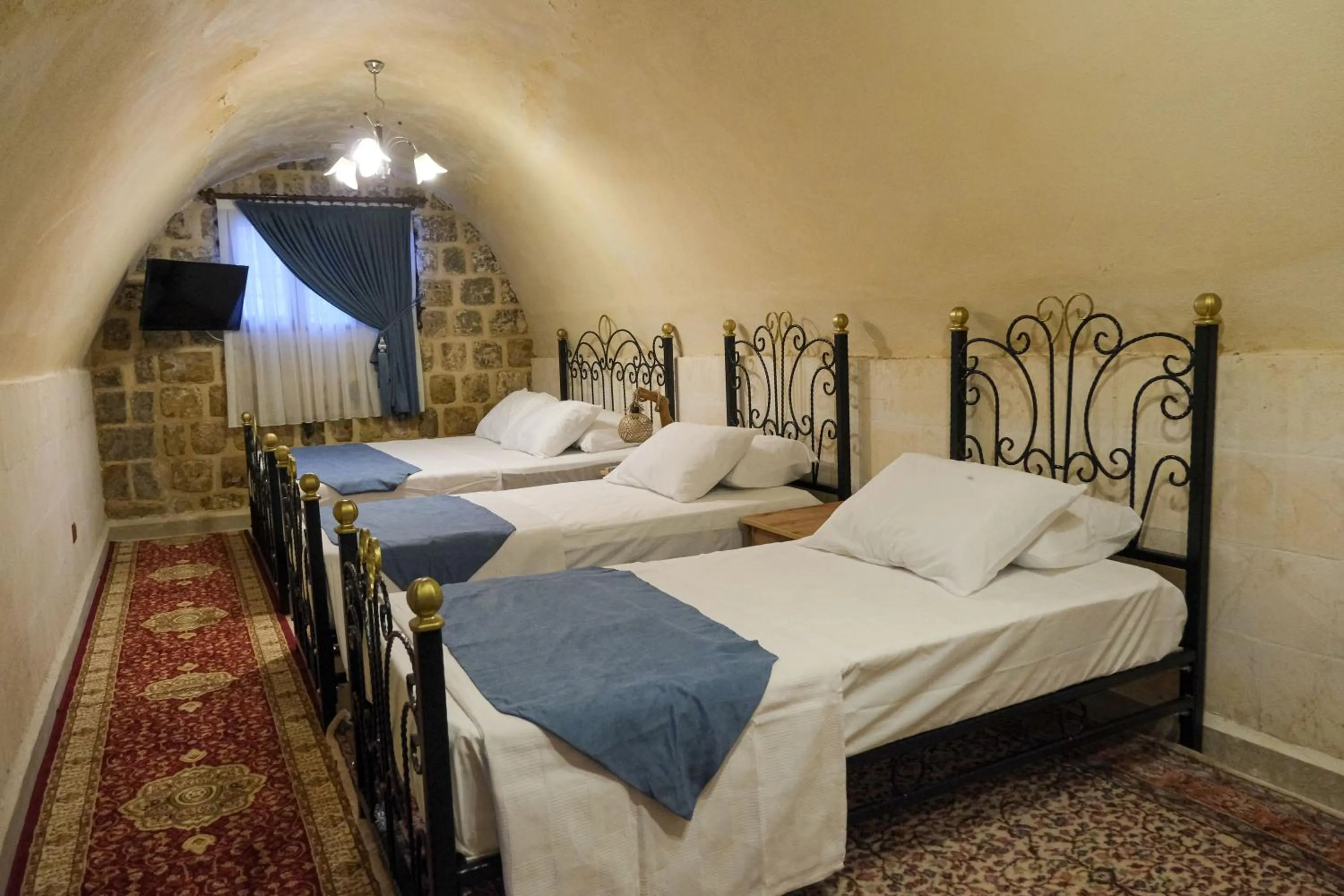 Bed in MİRSTONE TARİHİ KONAK