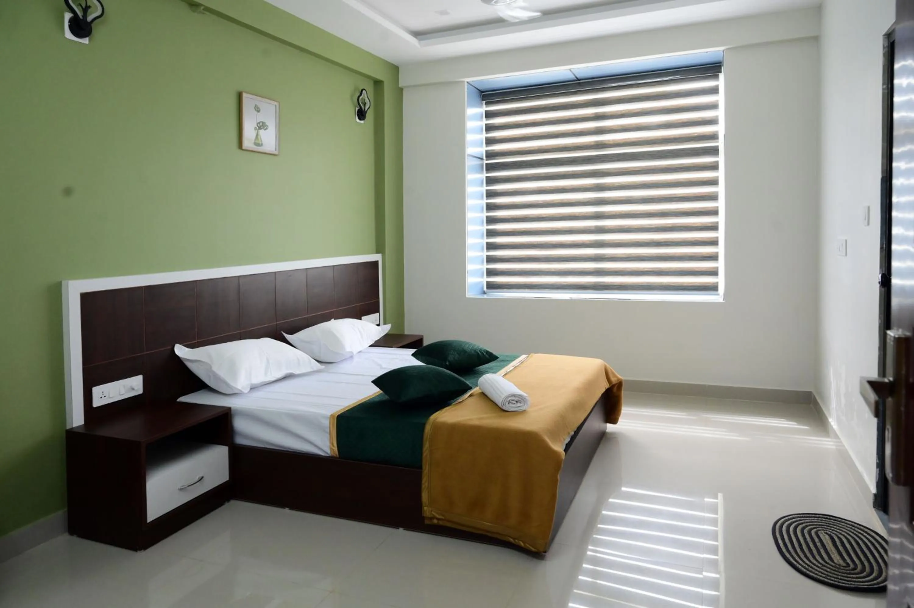 Bed in The Green Room Tourist Home