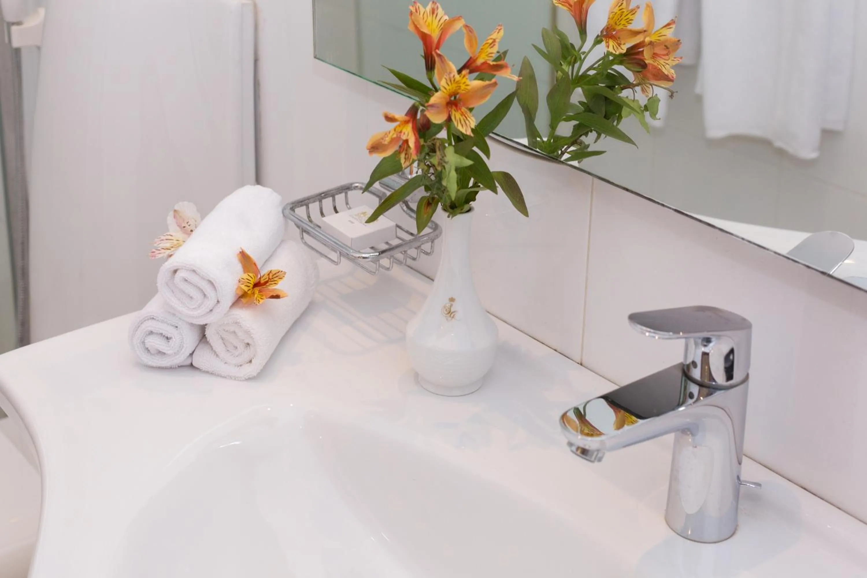 Bathroom in Serene Villa 38