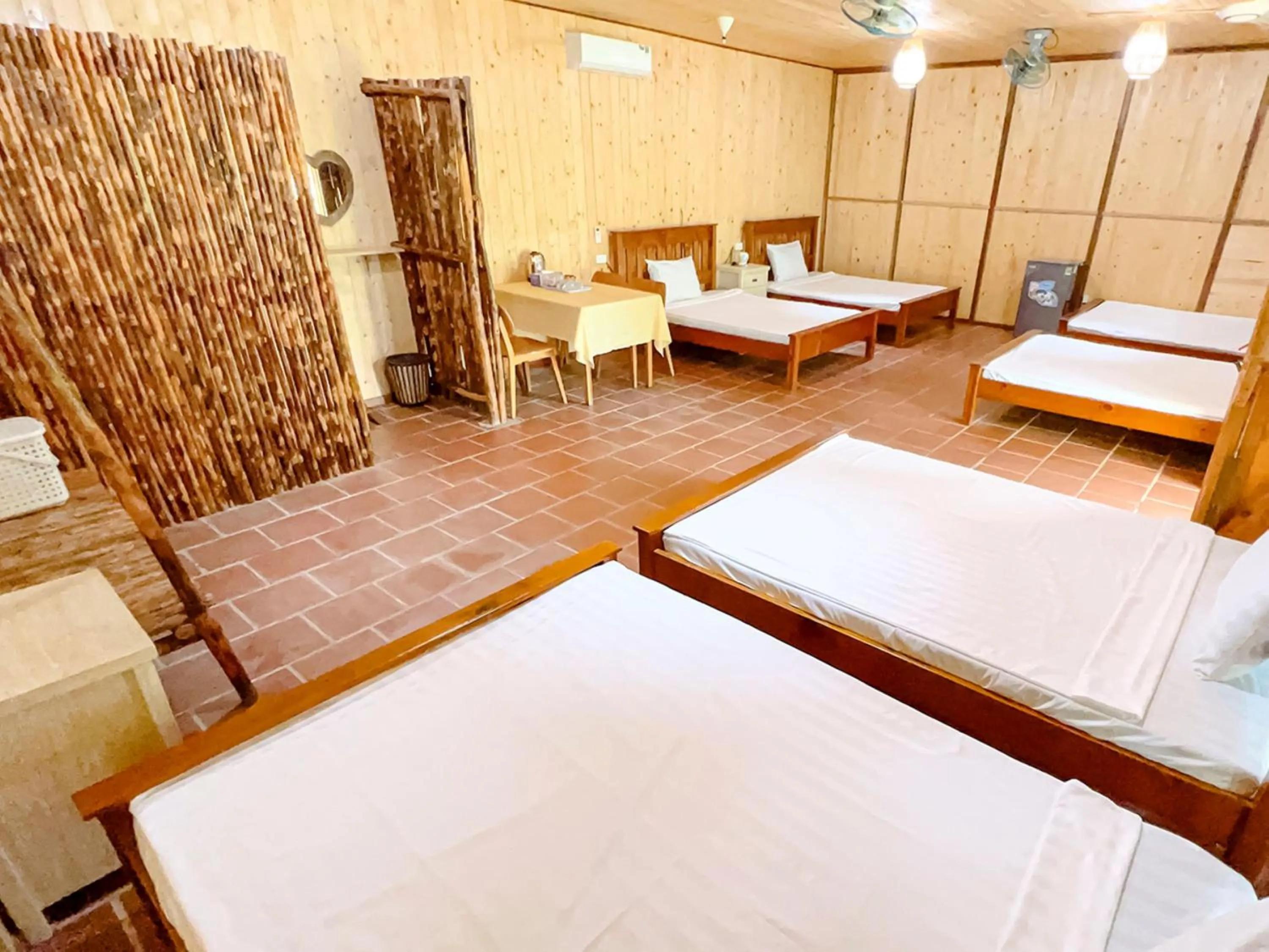 Bed in Me bungalow beach resort